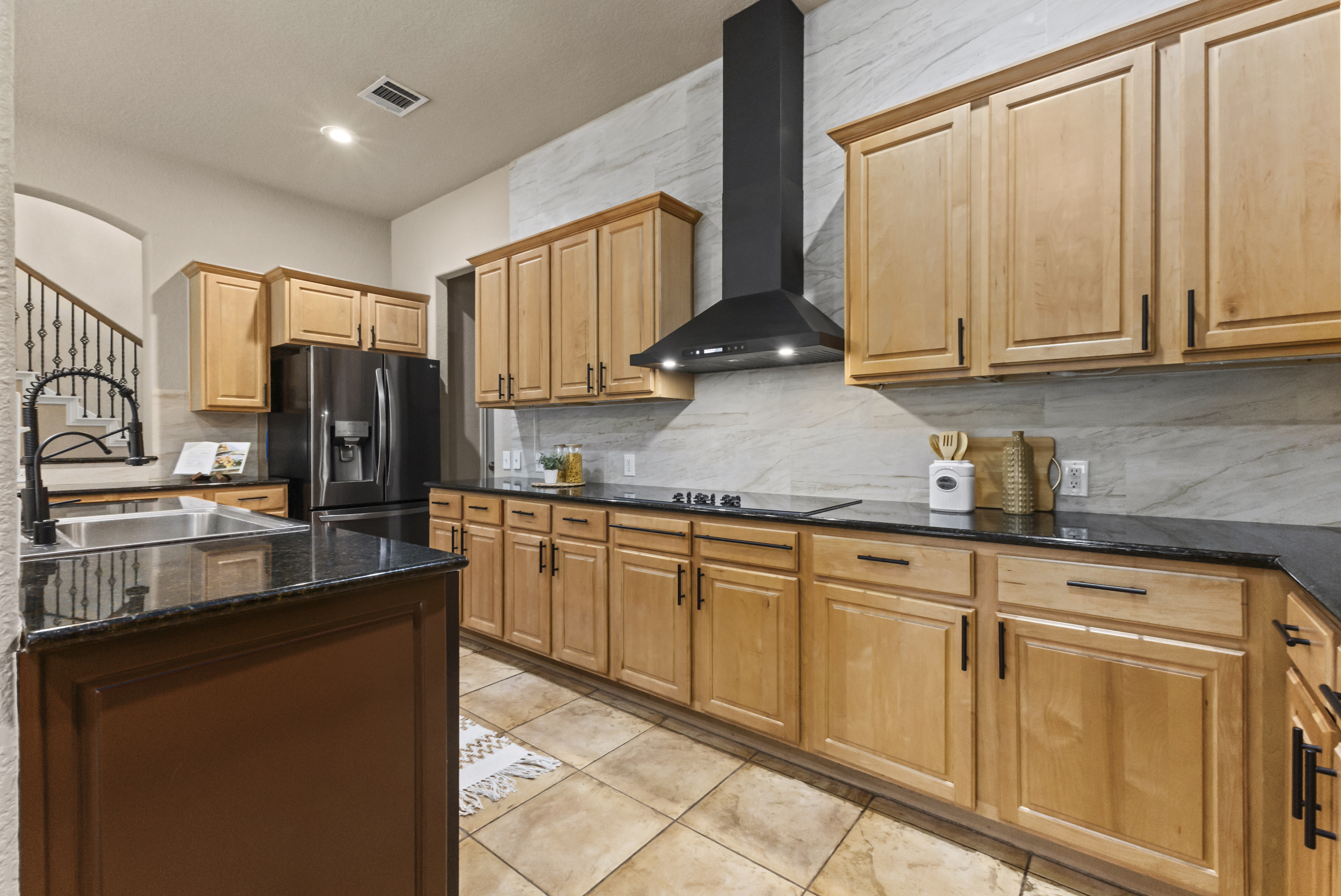  Energy Efficient Stone Oak Living in Gated Mesa Grande - 物件實景