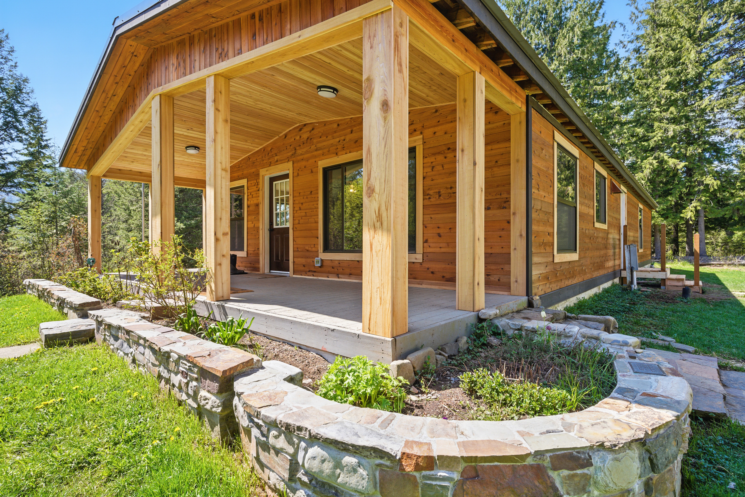 Clark Fork, Idaho, 83811, United States, 3 Bedrooms Bedrooms, ,2 BathroomsBathrooms,Residential,For Sale,1887934
