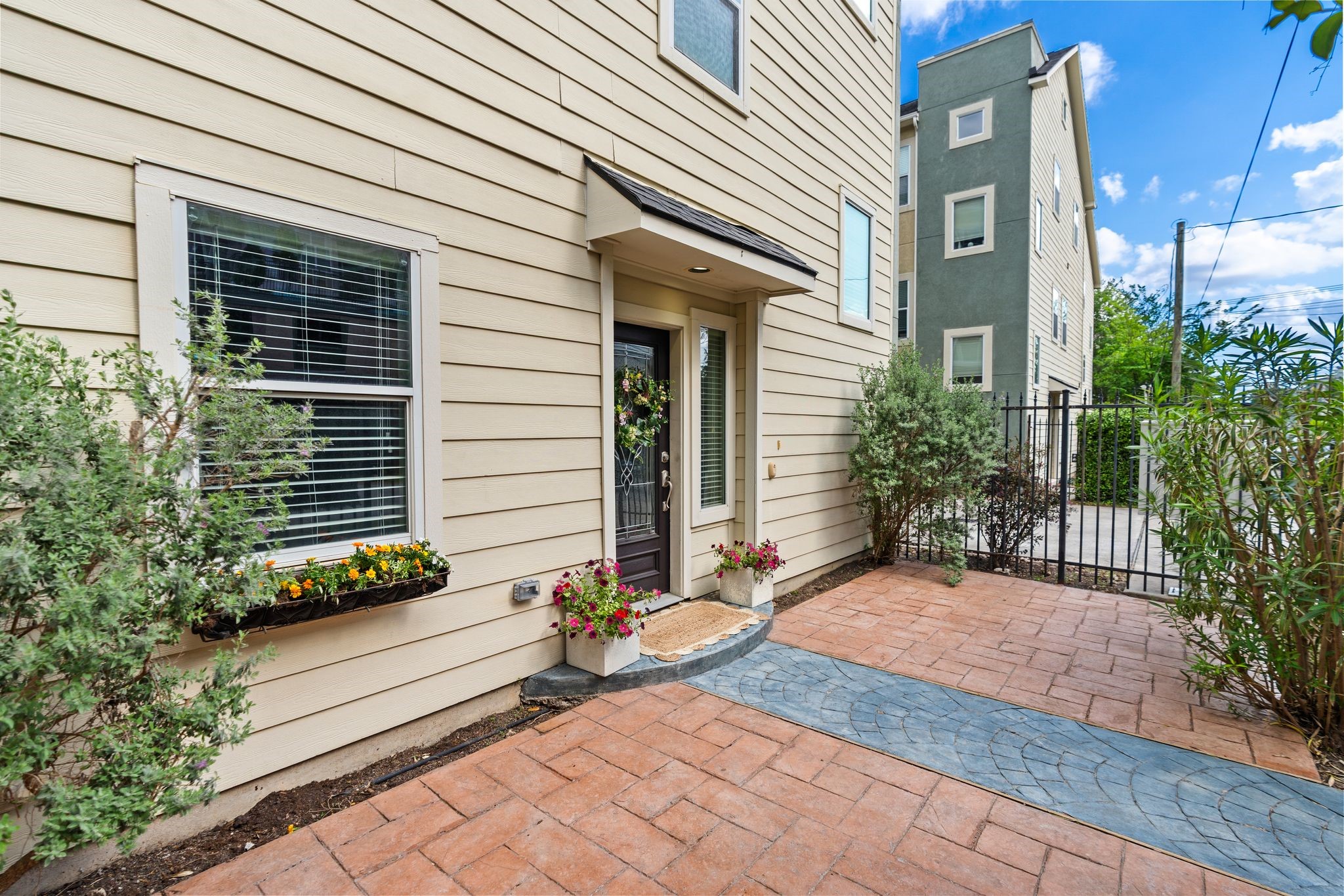  2316 Beall Street - 物件實景