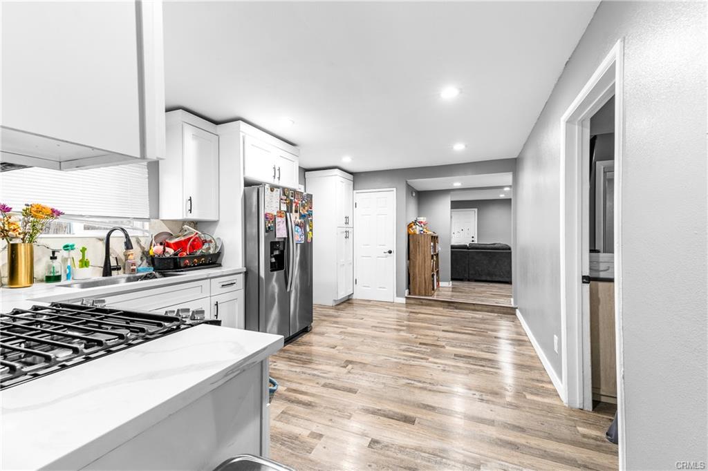 Lynwood, California, 90262, United States, 3 Bedrooms Bedrooms, ,1 BathroomBathrooms,Residential,For Sale,1975836