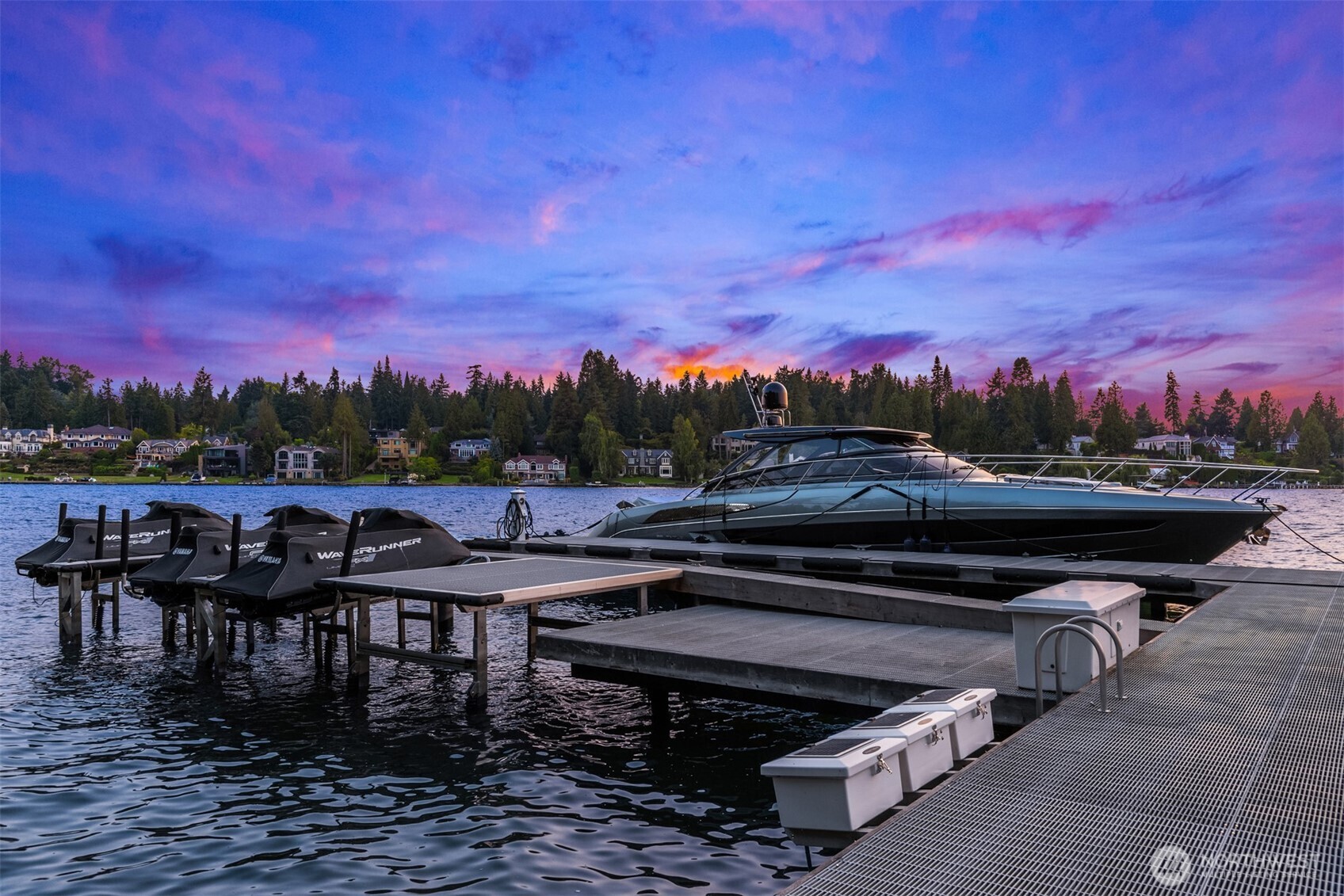 Hunts Point, Washington, 98004, United States, 5 Bedrooms Bedrooms, ,3 BathroomsBathrooms,Residential,For Sale,1865722