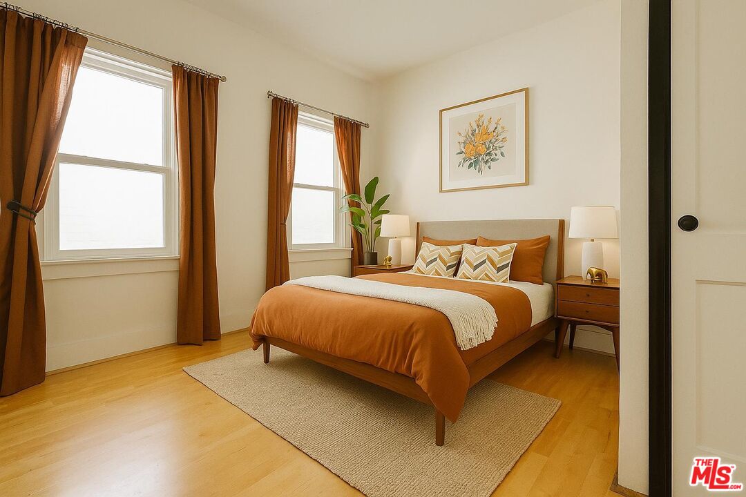 Los Angeles, California, 90007, United States, 2 Bedrooms Bedrooms, ,1 BathroomBathrooms,Residential,For Sale,1737076