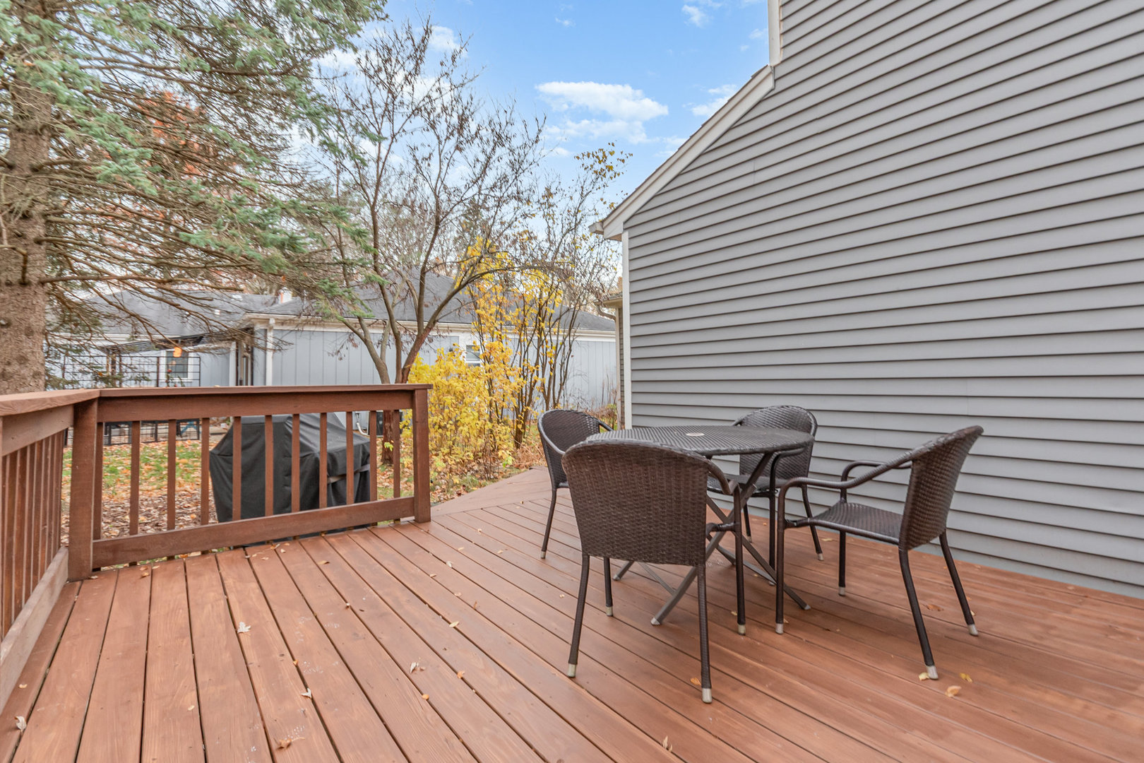 Naperville, Illinois, 60563, United States, 4 Bedrooms Bedrooms, ,3 BathroomsBathrooms,Residential,For Sale,1996780