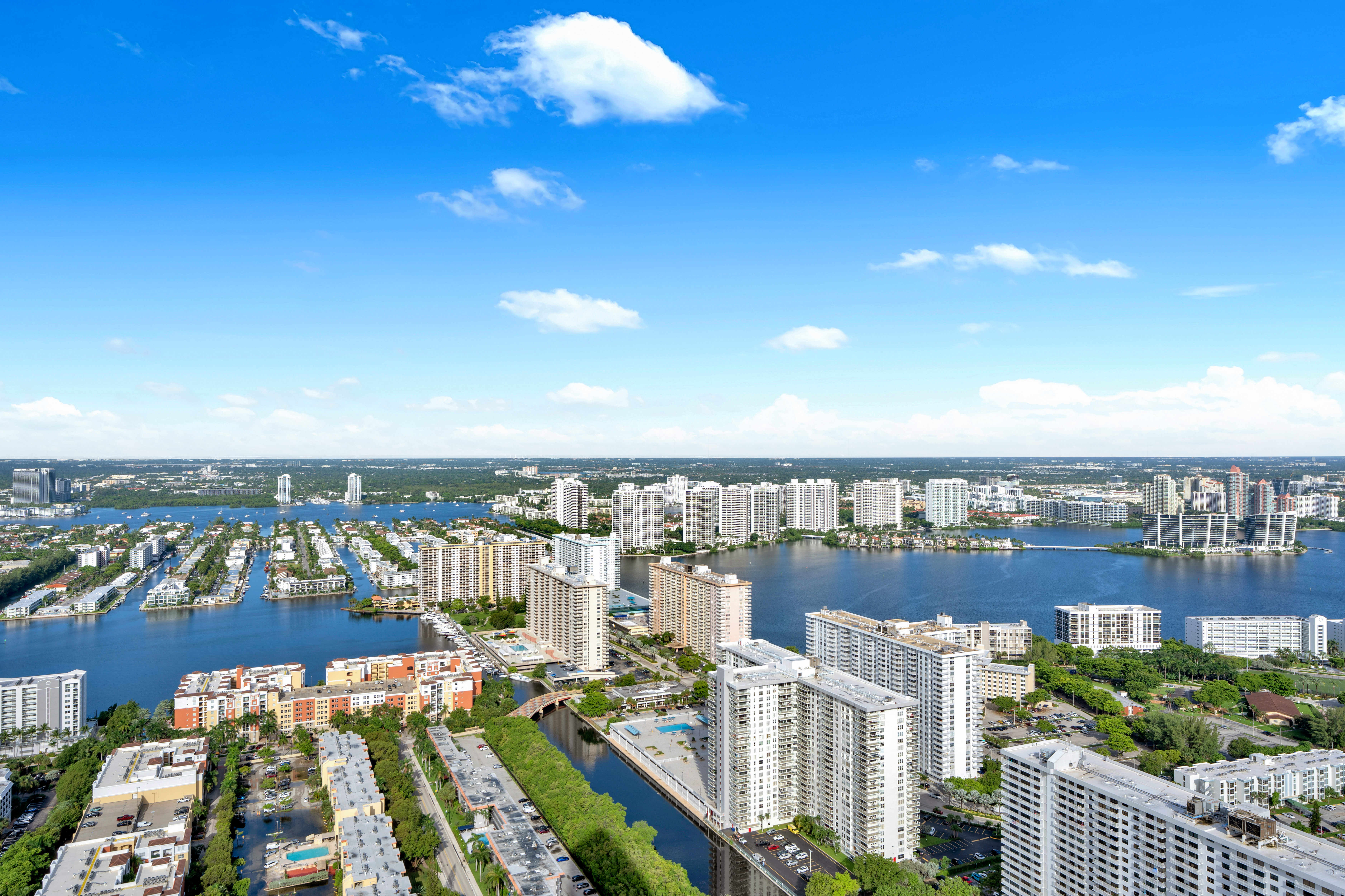  17141 Collins Ave, Sunny Isles Beach, FL, 33160 - 物件實景