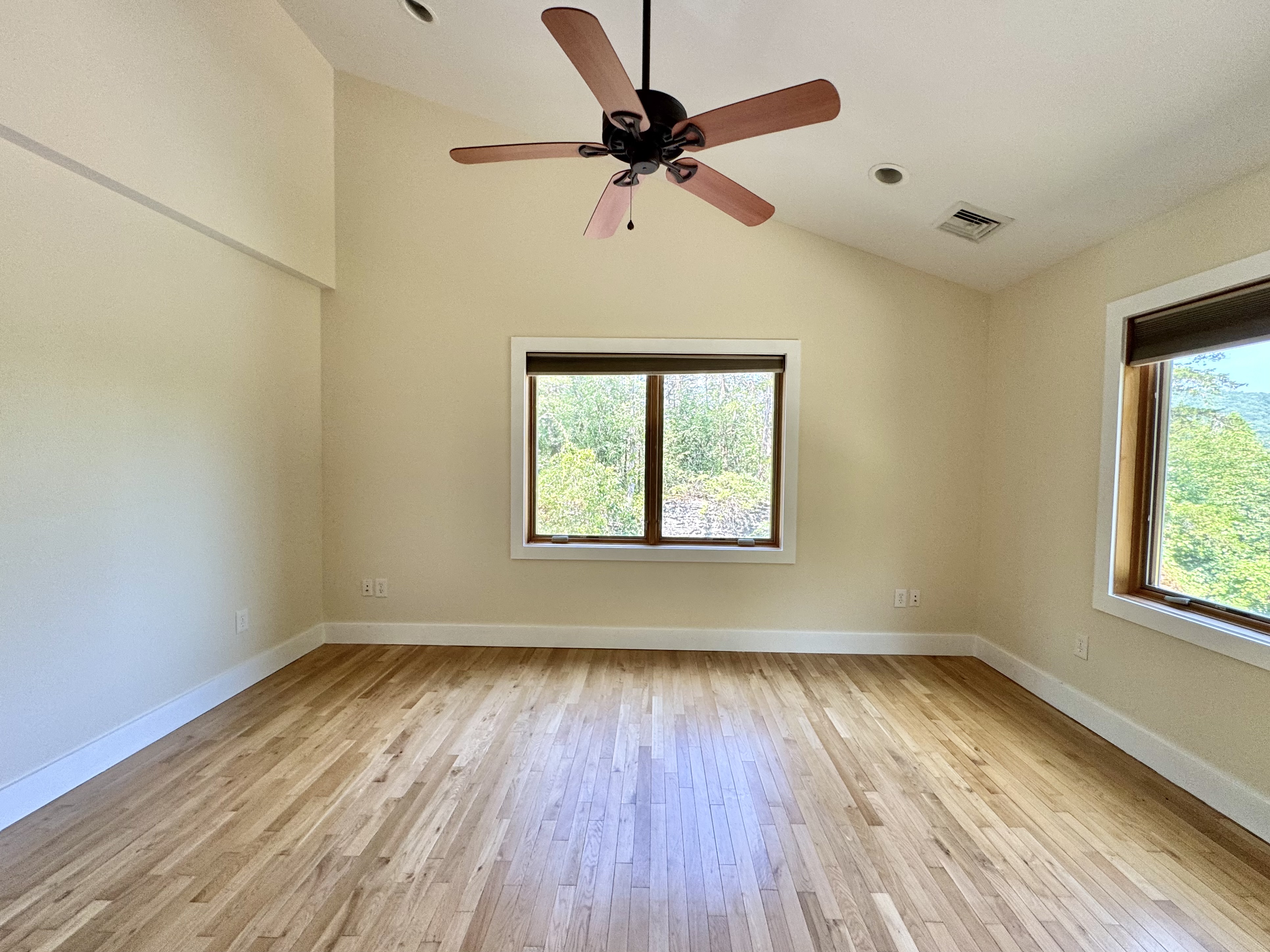 Catskill, New York, 12414, United States, 3 Bedrooms Bedrooms, ,3 BathroomsBathrooms,Residential,For Sale,1900637