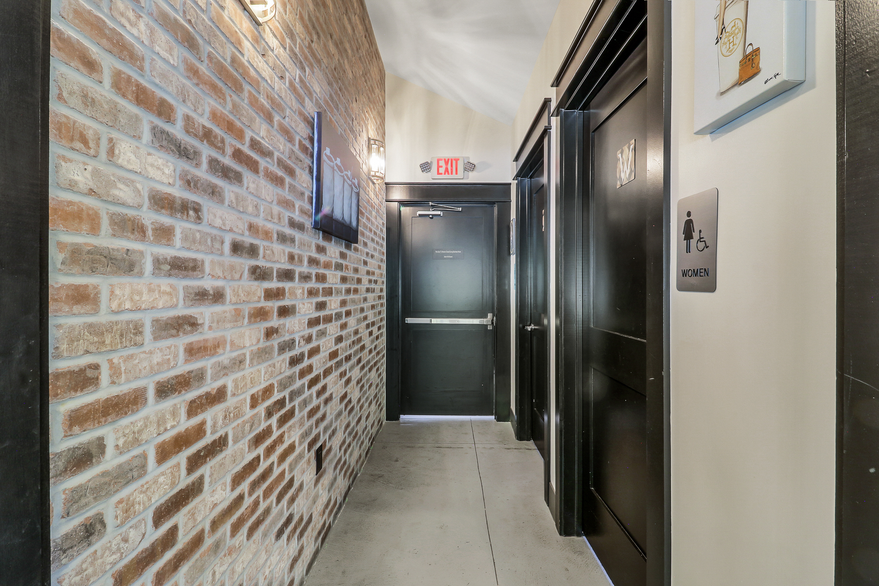  8026 Main Street, Ridgeland - 物件實景