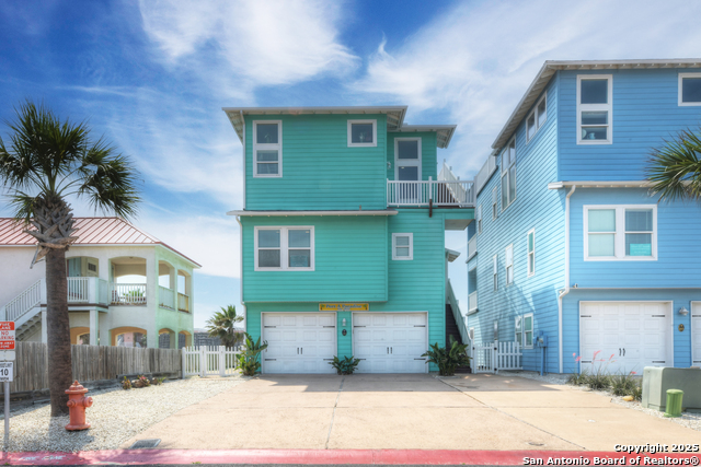 Port Aransas, Texas, 78373, United States, 4 Bedrooms Bedrooms, ,4 BathroomsBathrooms,Residential,For Sale,1839202
