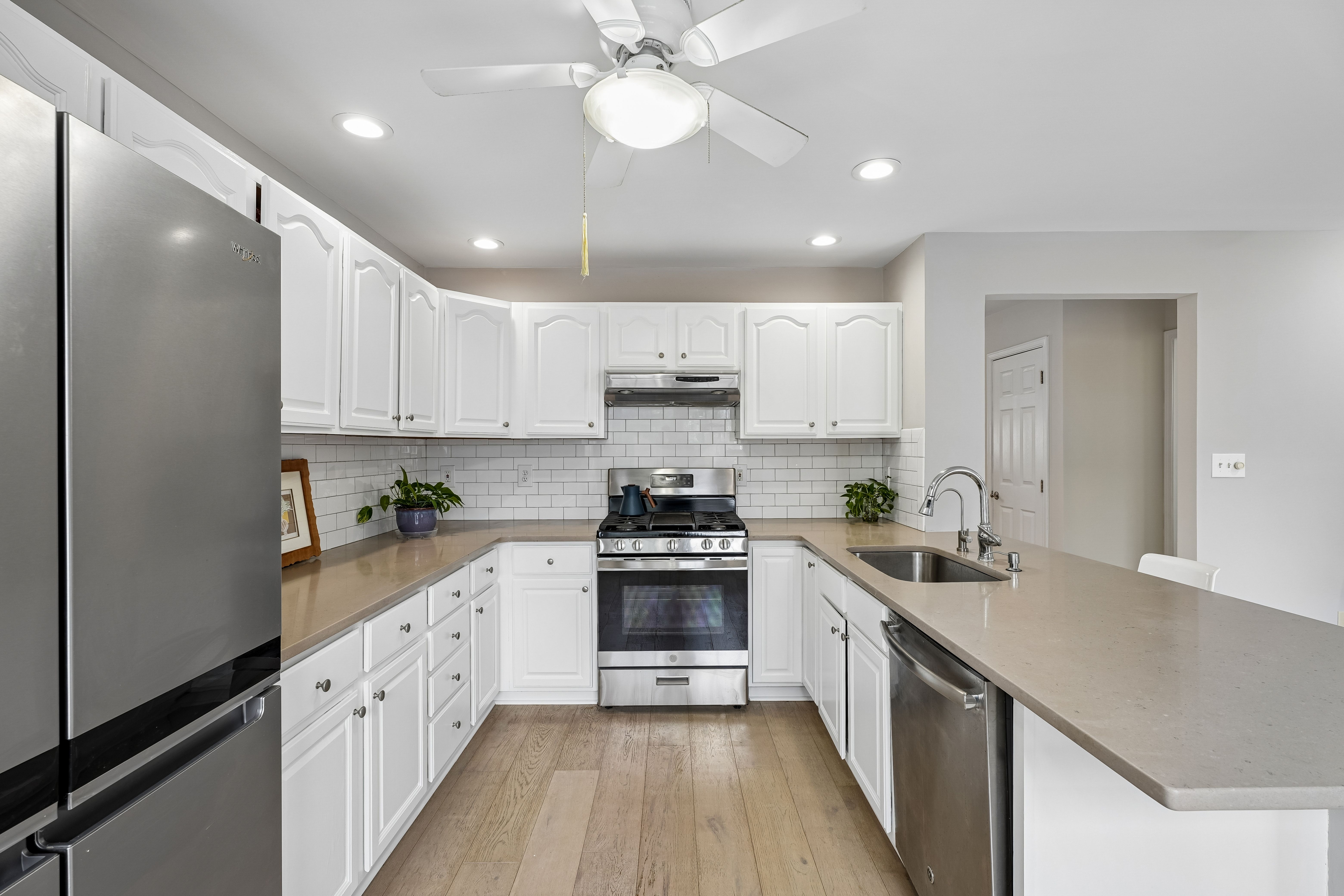  55 Greenbrook Drive, Bloomfield, NJ 07003 - 物件實景