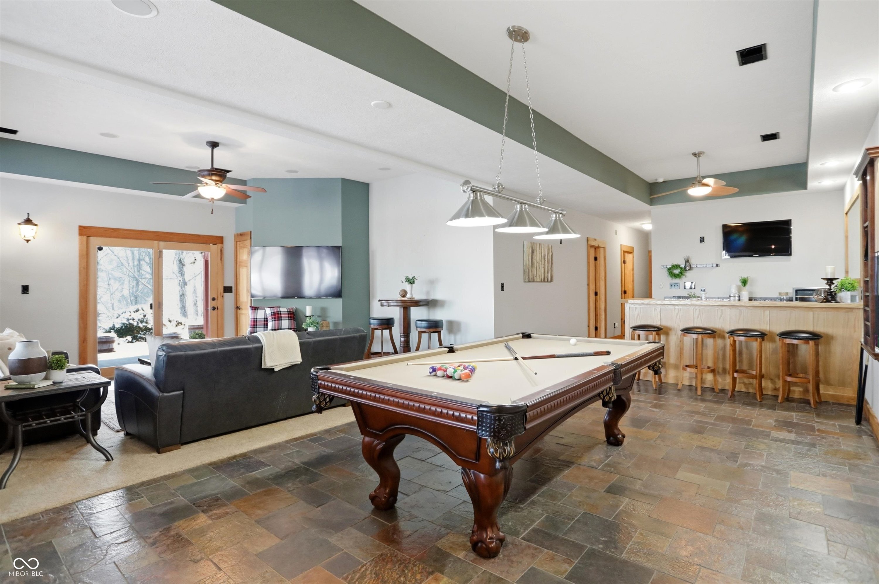 Unionville, Indiana, 47468, United States, 5 Bedrooms Bedrooms, ,5 BathroomsBathrooms,Residential,For Sale,1975333