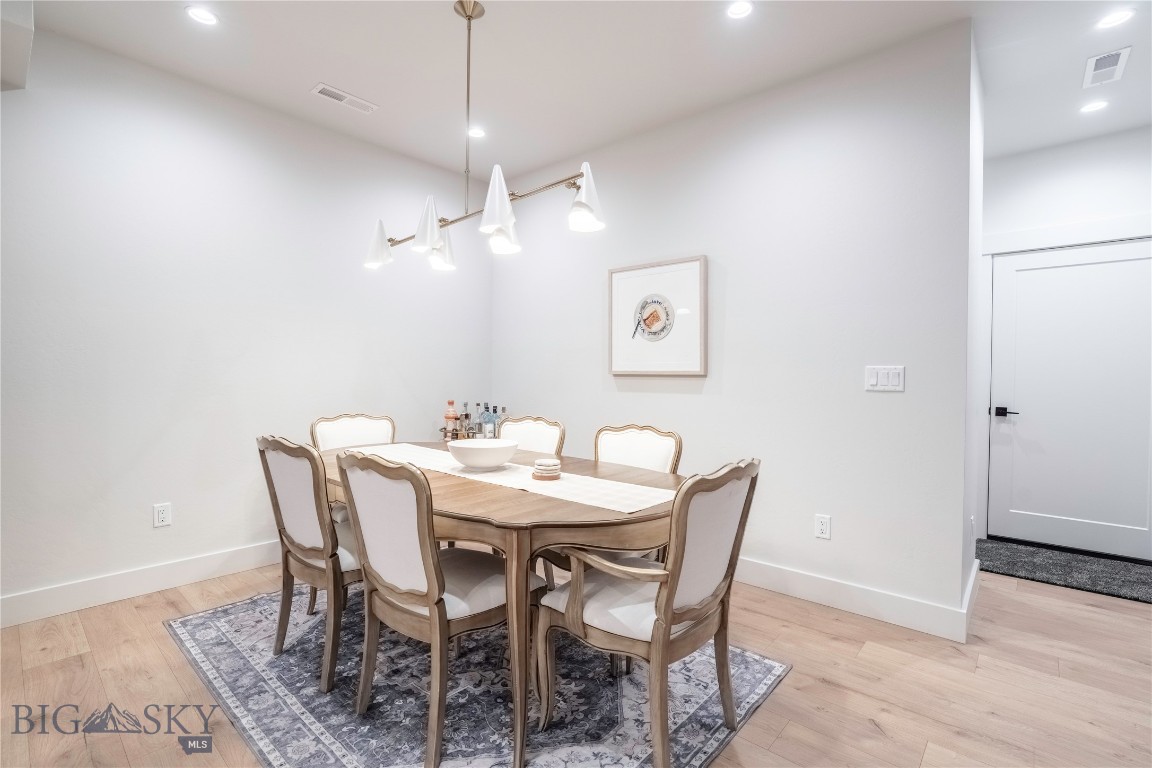 Bozeman, Montana, 59718, United States, 3 Bedrooms Bedrooms, ,2 BathroomsBathrooms,Residential,For Sale,1998833