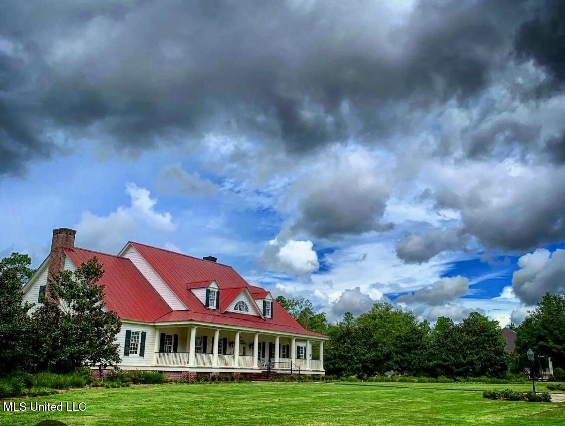 Gulfport, Mississippi, 39503, United States, 5 Bedrooms Bedrooms, ,3 BathroomsBathrooms,Residential,For Sale,1921142