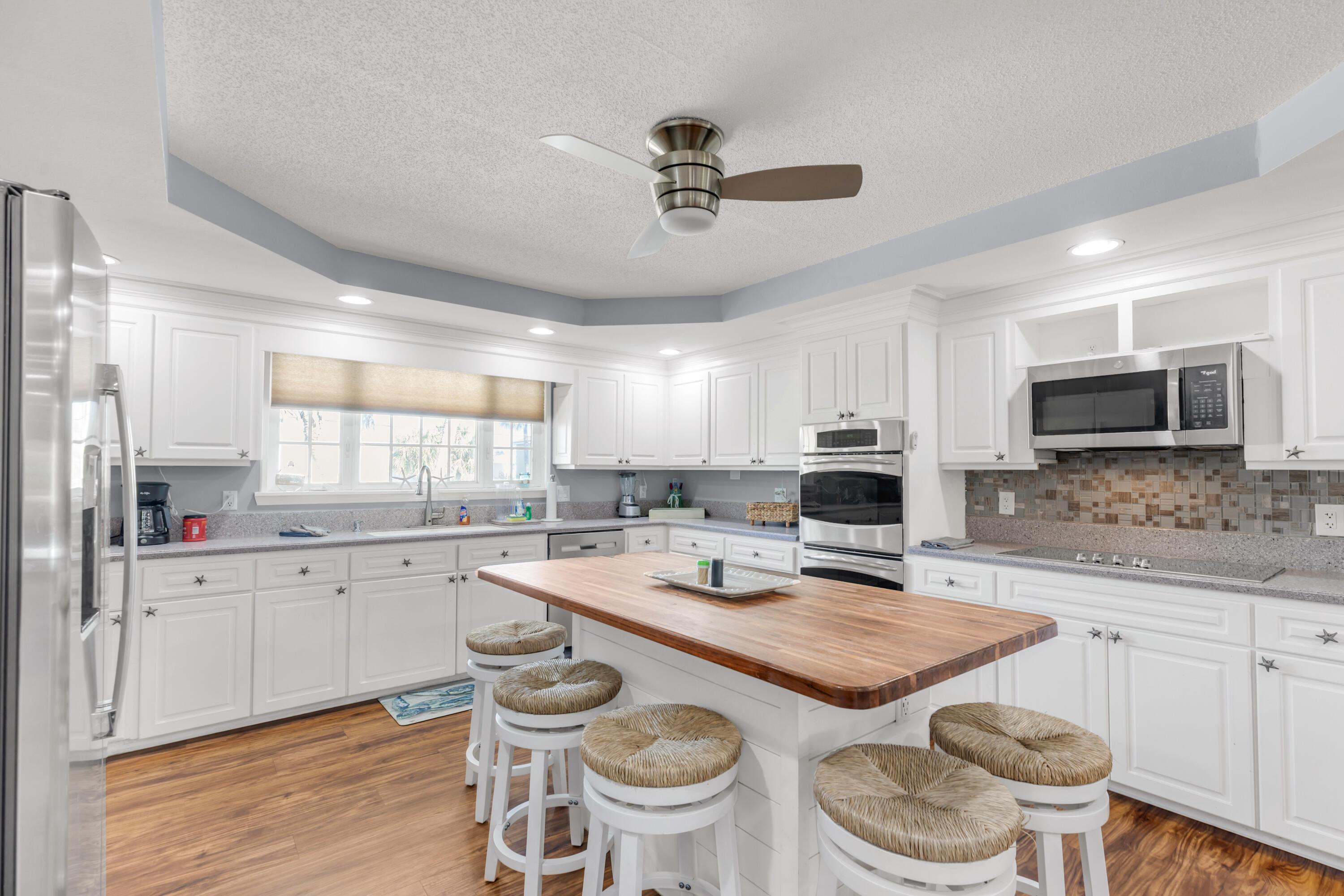 Destin, Florida, 32541, United States, 6 Bedrooms Bedrooms, ,6 BathroomsBathrooms,Residential,For Sale,1996385