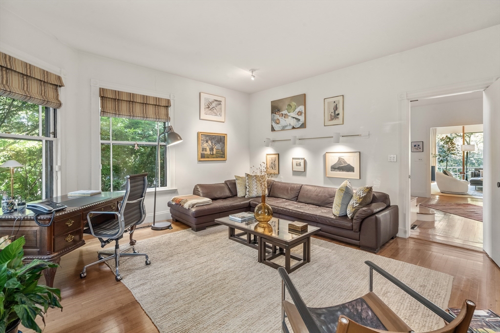 Cambridge, Massachusetts, 02138, United States, 6 Bedrooms Bedrooms, ,4 BathroomsBathrooms,Residential,For Sale,1957179