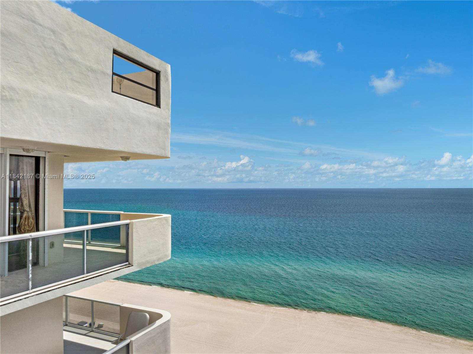 Miami Beach, Florida, 33140, United States, 4 Bedrooms Bedrooms, ,7 BathroomsBathrooms,Residential,For Sale,1895466