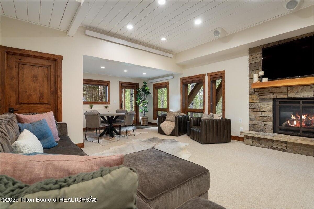 Jackson, Wyoming, 83001, United States, 5 Bedrooms Bedrooms, ,1 BathroomBathrooms,Residential,For Sale,1831130