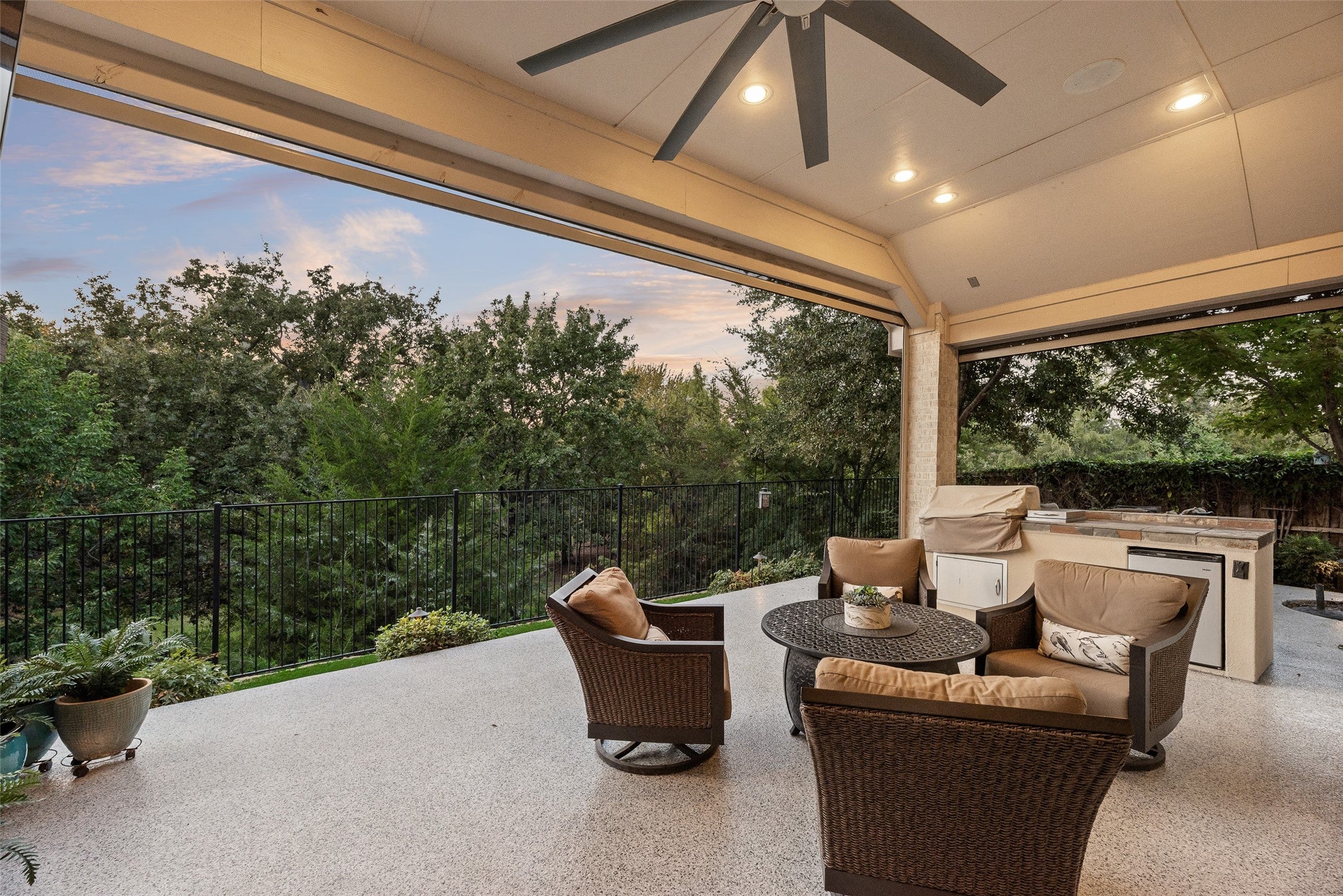 Colleyville, Texas, 76034, United States, 4 Bedrooms Bedrooms, ,5 BathroomsBathrooms,Residential,For Sale,1983129