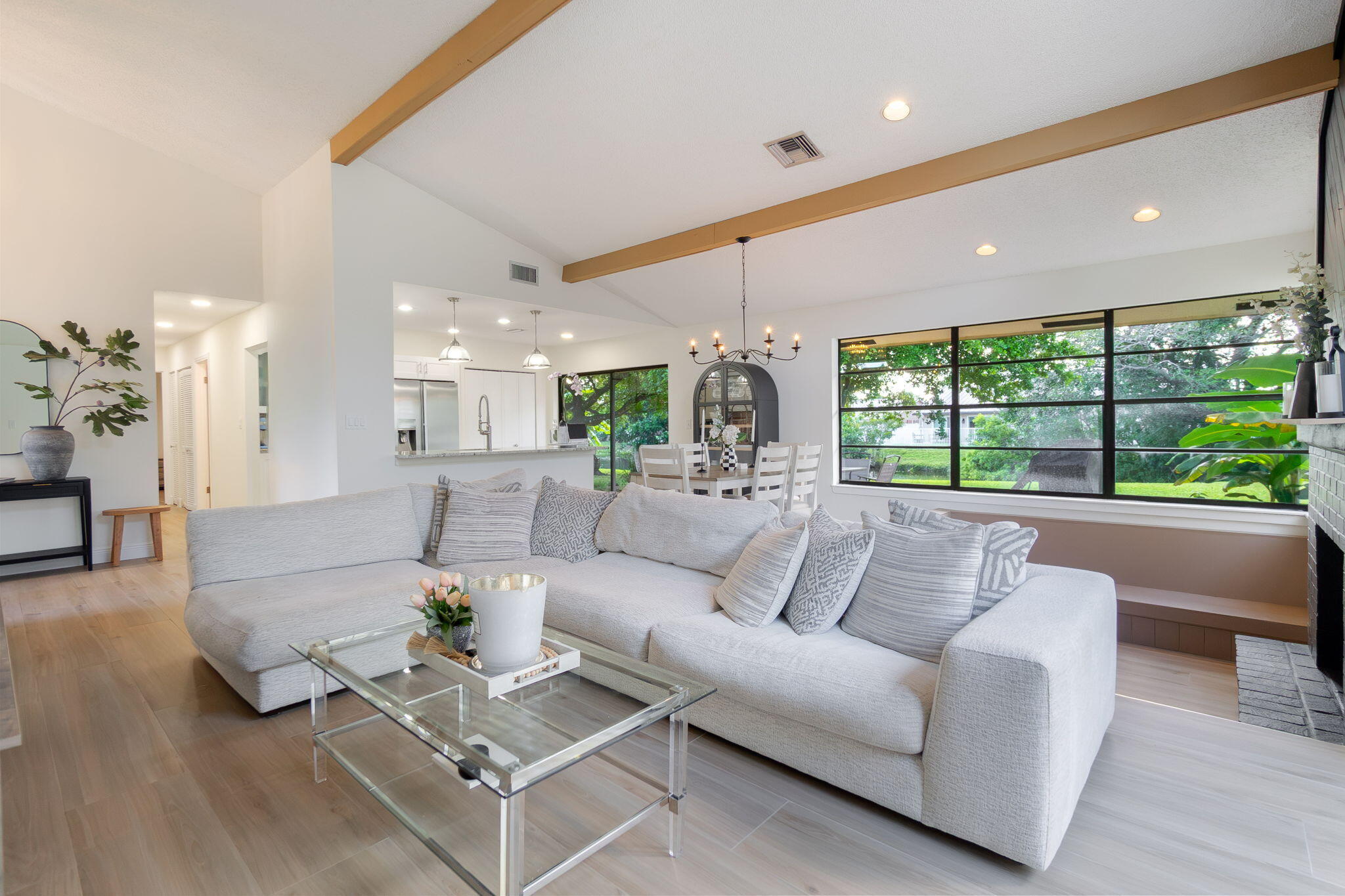 Boca Raton, Florida, 33433, United States, 3 Bedrooms Bedrooms, ,2 BathroomsBathrooms,Residential,For Sale,1989497