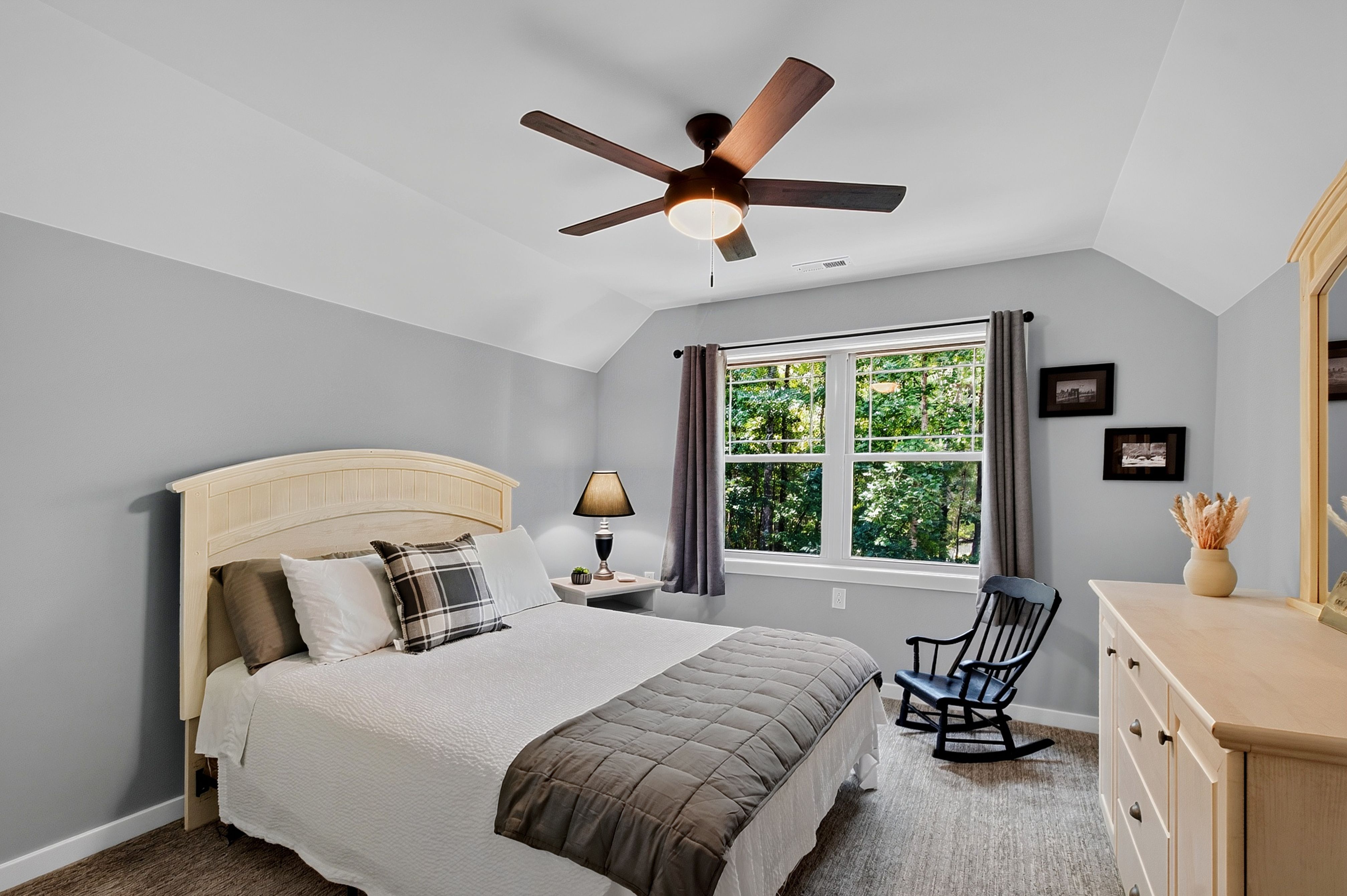  2560 New Hope Drive, Chapel Hill, NC 27514 - 物件實景