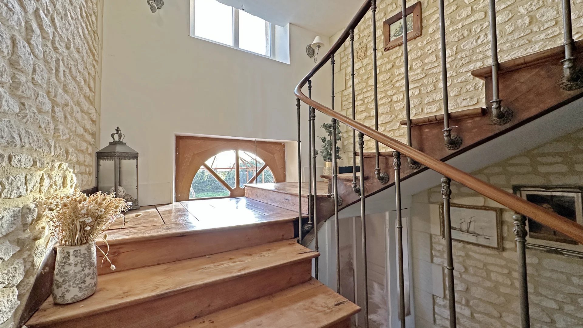 Falaise, Normandy, 14700, FR, 7 Bedrooms Bedrooms, ,5 BathroomsBathrooms,Residential,For Sale,2000549