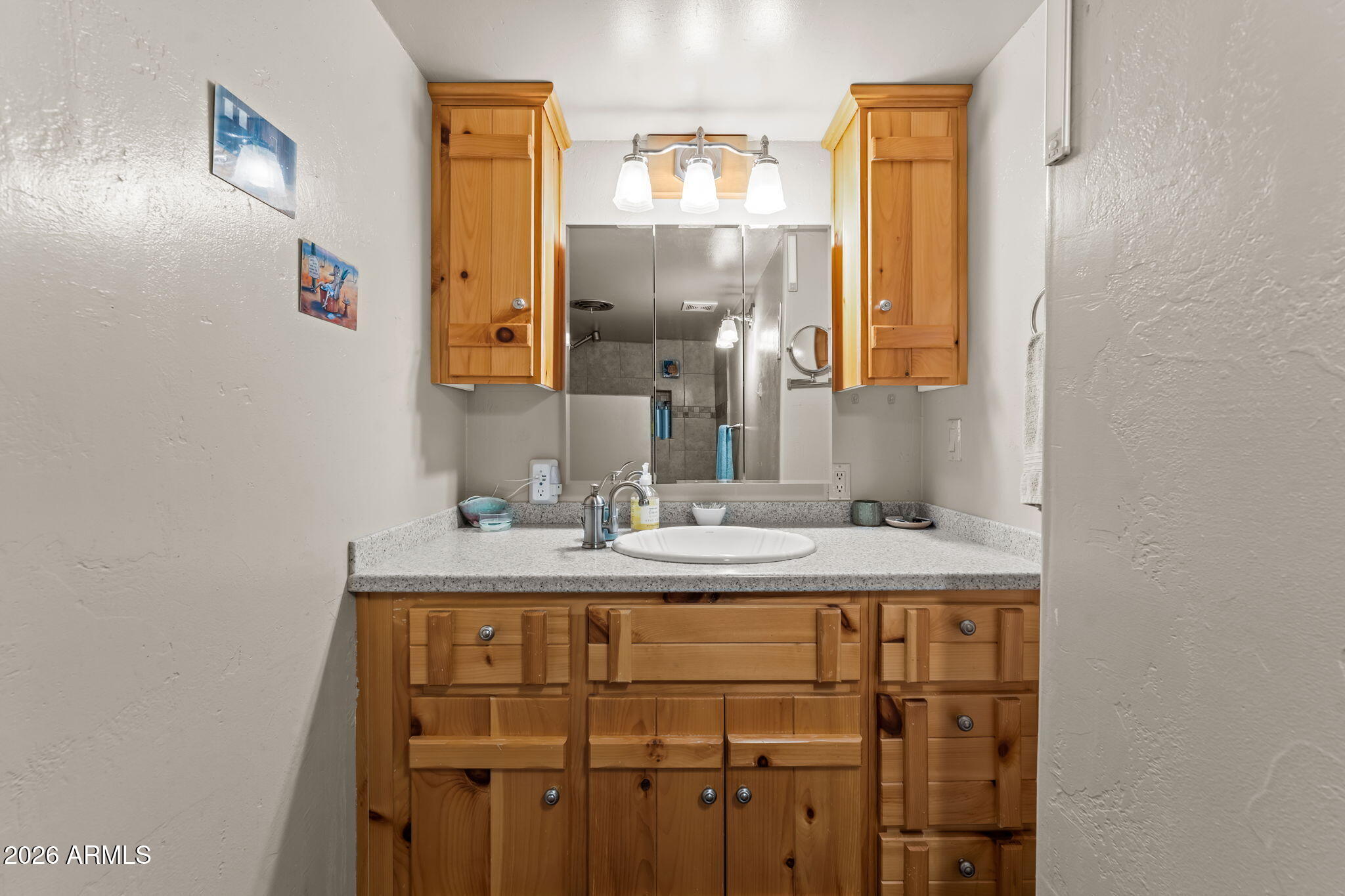 Wickenburg, Arizona, 85390, United States, 3 Bedrooms Bedrooms, ,2 BathroomsBathrooms,Residential,For Sale,2012401