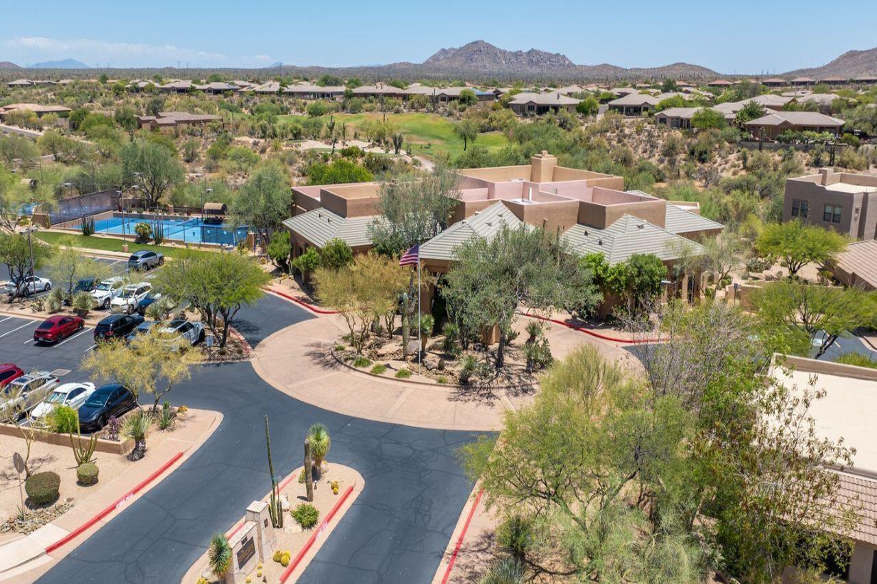  9621 E Chuckwagon Lane  Scottsdale, AZ - 物件實景
