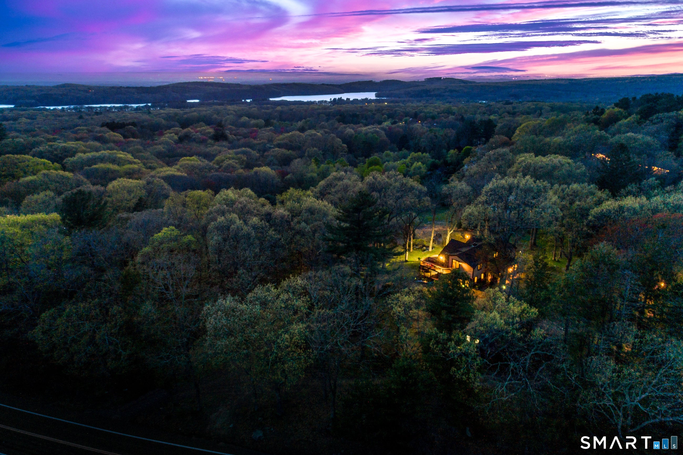 Tolland, Connecticut, 06084, United States, 3 Bedrooms Bedrooms, ,4 BathroomsBathrooms,Residential,For Sale,2043401