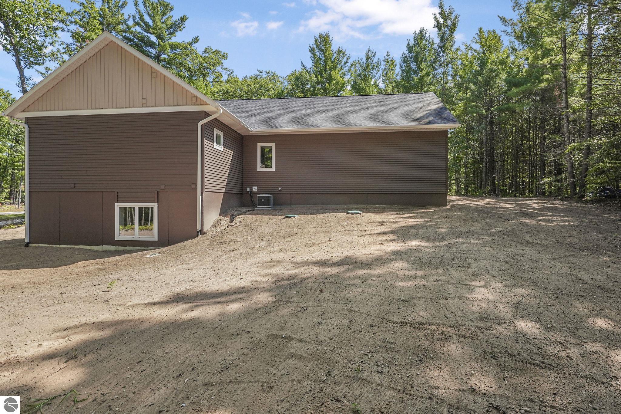 Traverse City, Michigan, 49684, United States, 3 Bedrooms Bedrooms, ,2 BathroomsBathrooms,Residential,For Sale,2011306