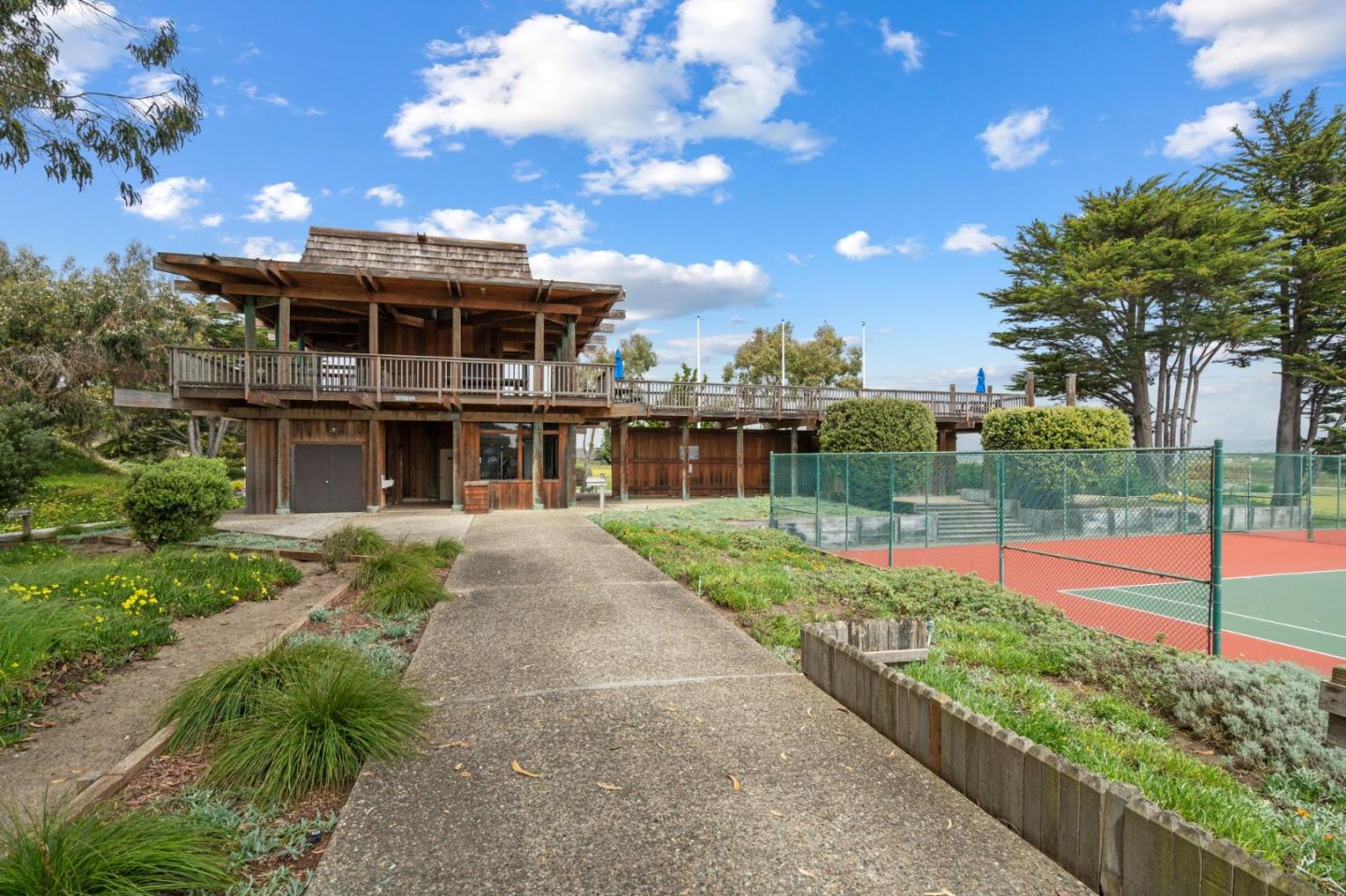 Watsonville, California, 95076, United States, 3 Bedrooms Bedrooms, ,2 BathroomsBathrooms,Residential,For Sale,1901241