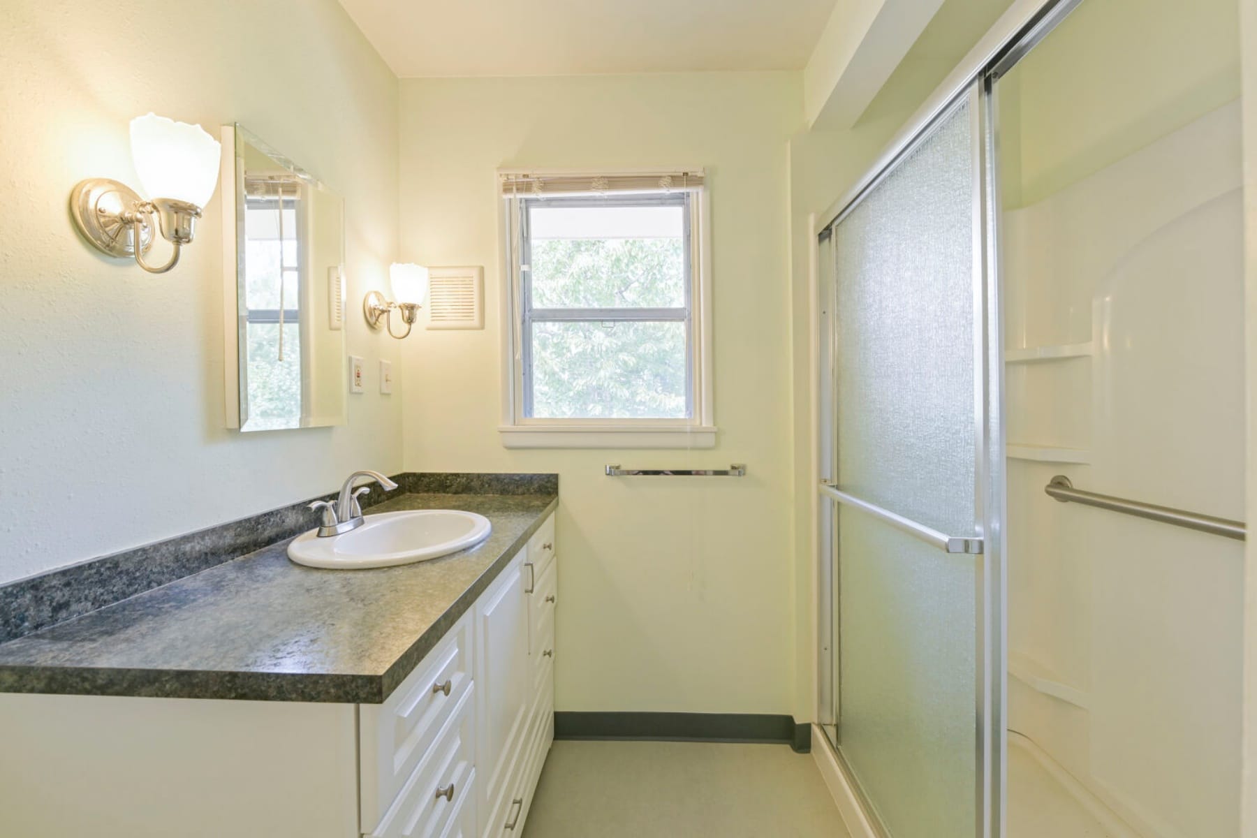  3828 NE 75TH AVE Portland, OR 97213 - 物件實景