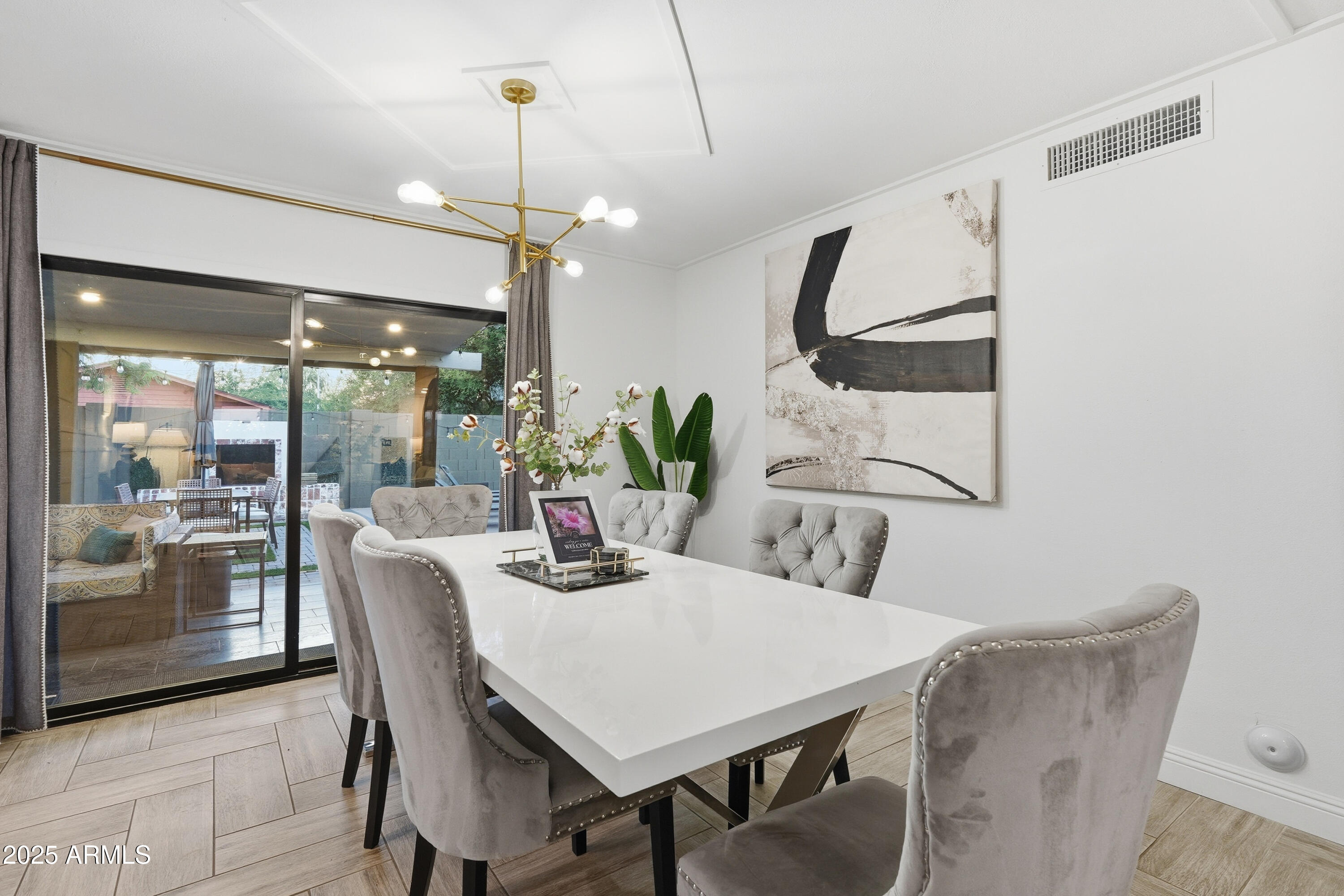 Scottsdale, Arizona, 85251, United States, 4 Bedrooms Bedrooms, ,2 BathroomsBathrooms,Residential,For Sale,2001861