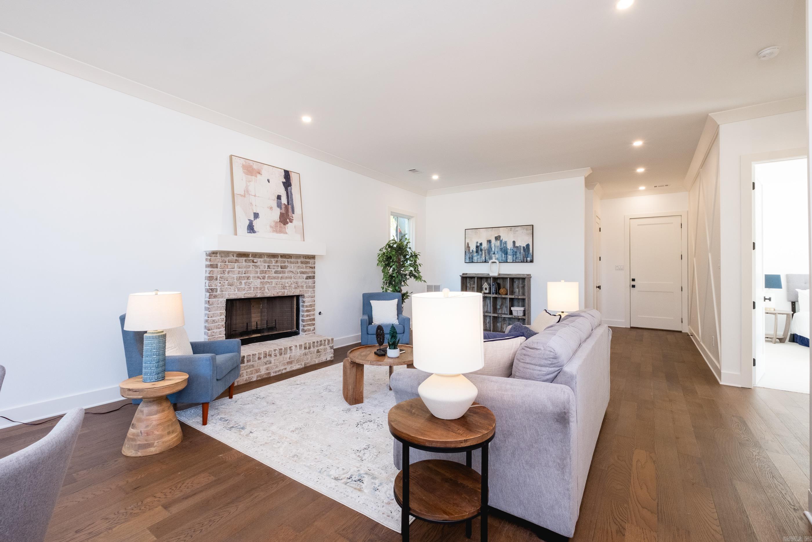 Little Rock, Arkansas, 72207, United States, 4 Bedrooms Bedrooms, ,4 BathroomsBathrooms,Residential,For Sale,1987623