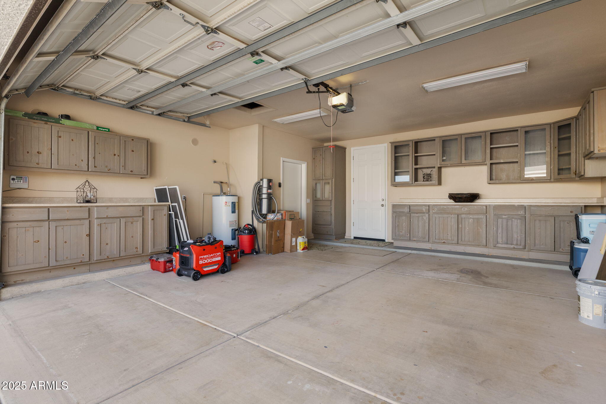 Peoria, Arizona, 85383, United States, 3 Bedrooms Bedrooms, ,2 BathroomsBathrooms,Residential,For Sale,1989299