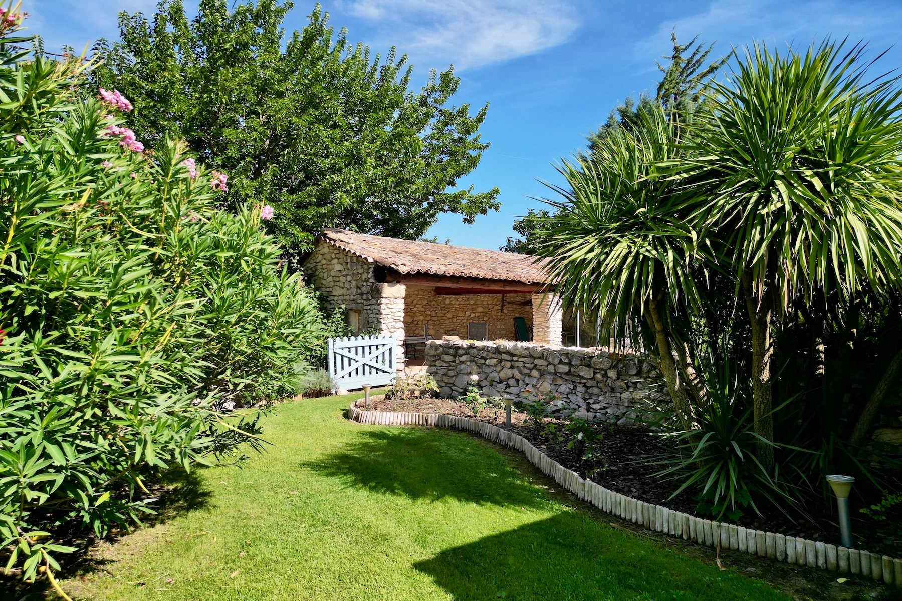  Charming Stone Property with Pool and Guest Annex – Just Minutes from Uzès - 物件實景