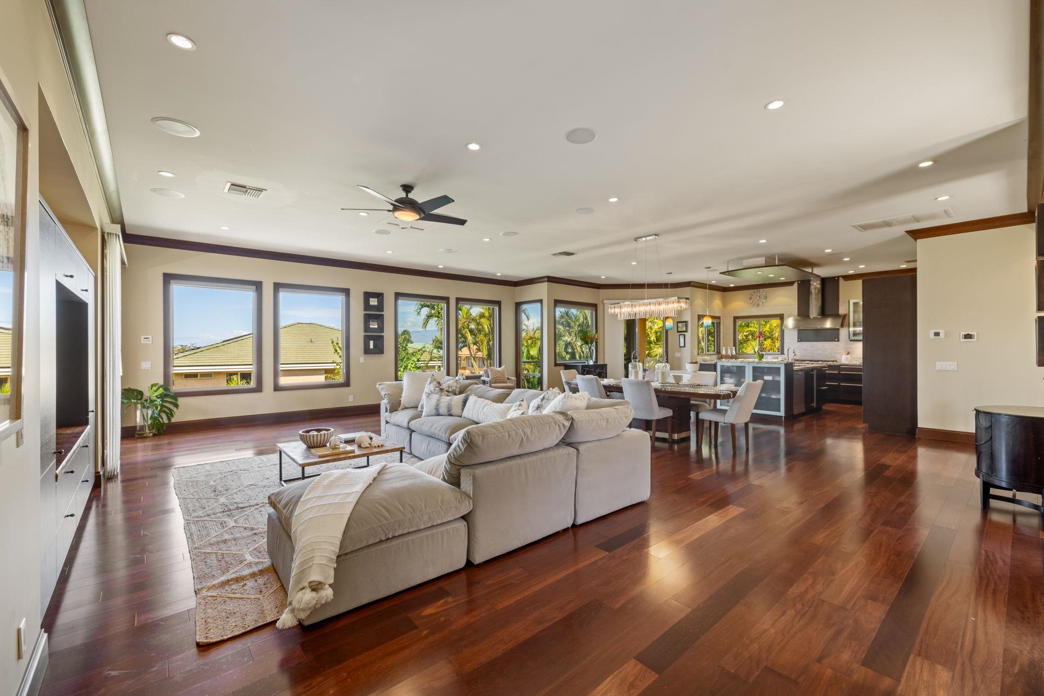 Lahaina, Hawaii, 96761, United States, 5 Bedrooms Bedrooms, ,5 BathroomsBathrooms,Residential,For Sale,1941963