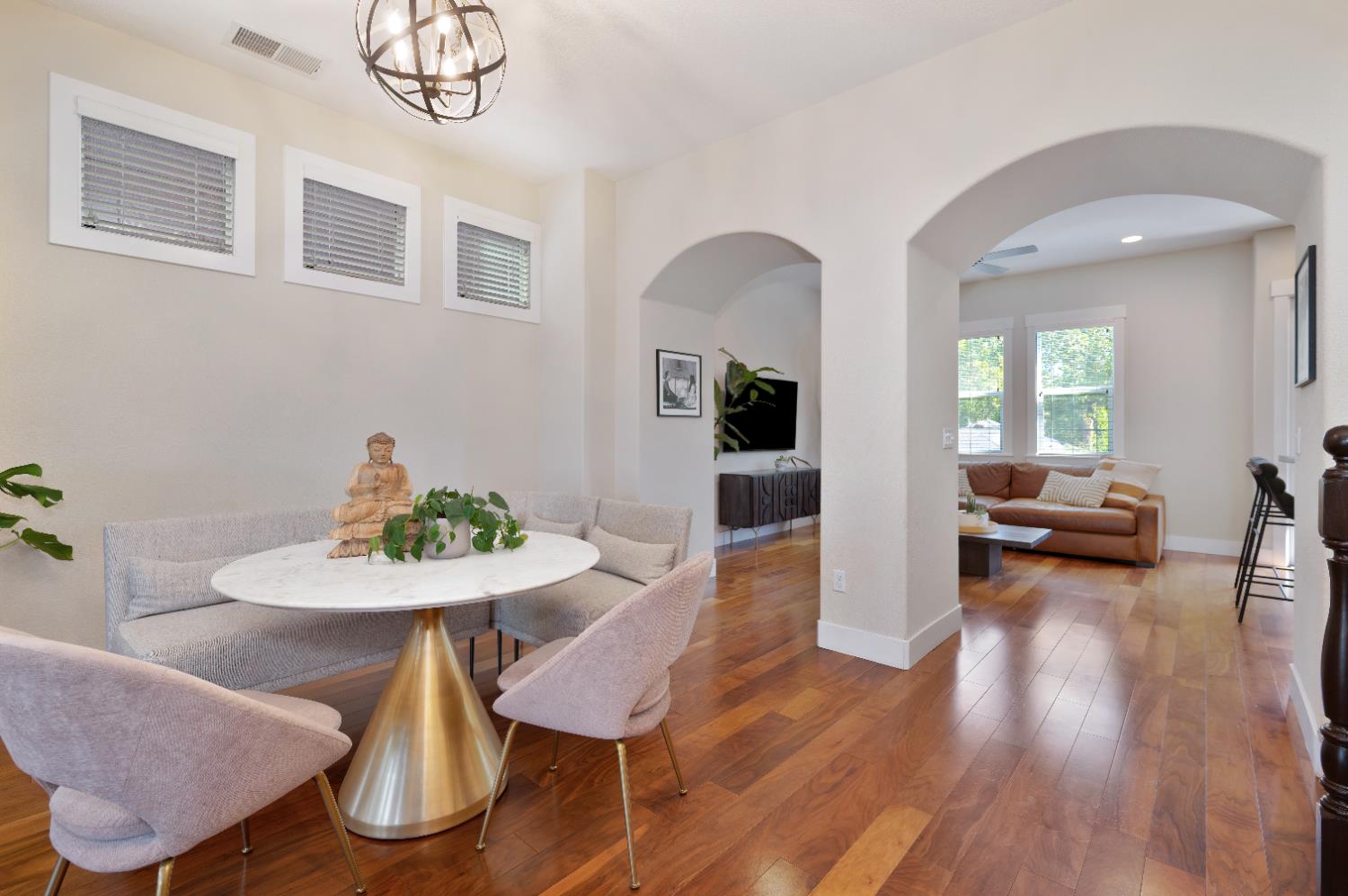 Sacramento, California, 95818, United States, 3 Bedrooms Bedrooms, ,3 BathroomsBathrooms,Residential,For Sale,1988052