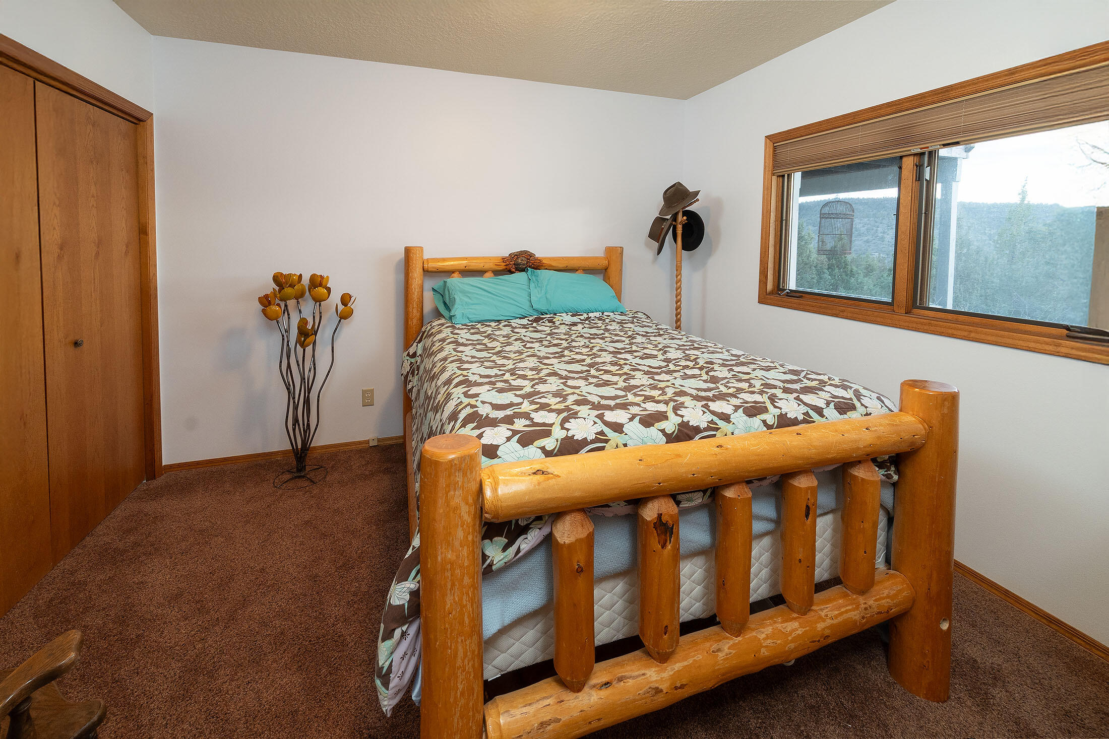 Prineville, Oregon, 97754, United States, 3 Bedrooms Bedrooms, ,3 BathroomsBathrooms,Residential,For Sale,1847629