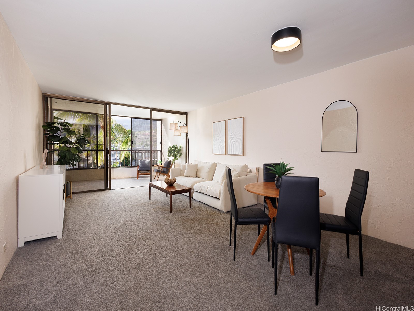 Honolulu, Hawaii, 96825, United States, 2 Bedrooms Bedrooms, ,2 BathroomsBathrooms,Residential,For Sale,1987503