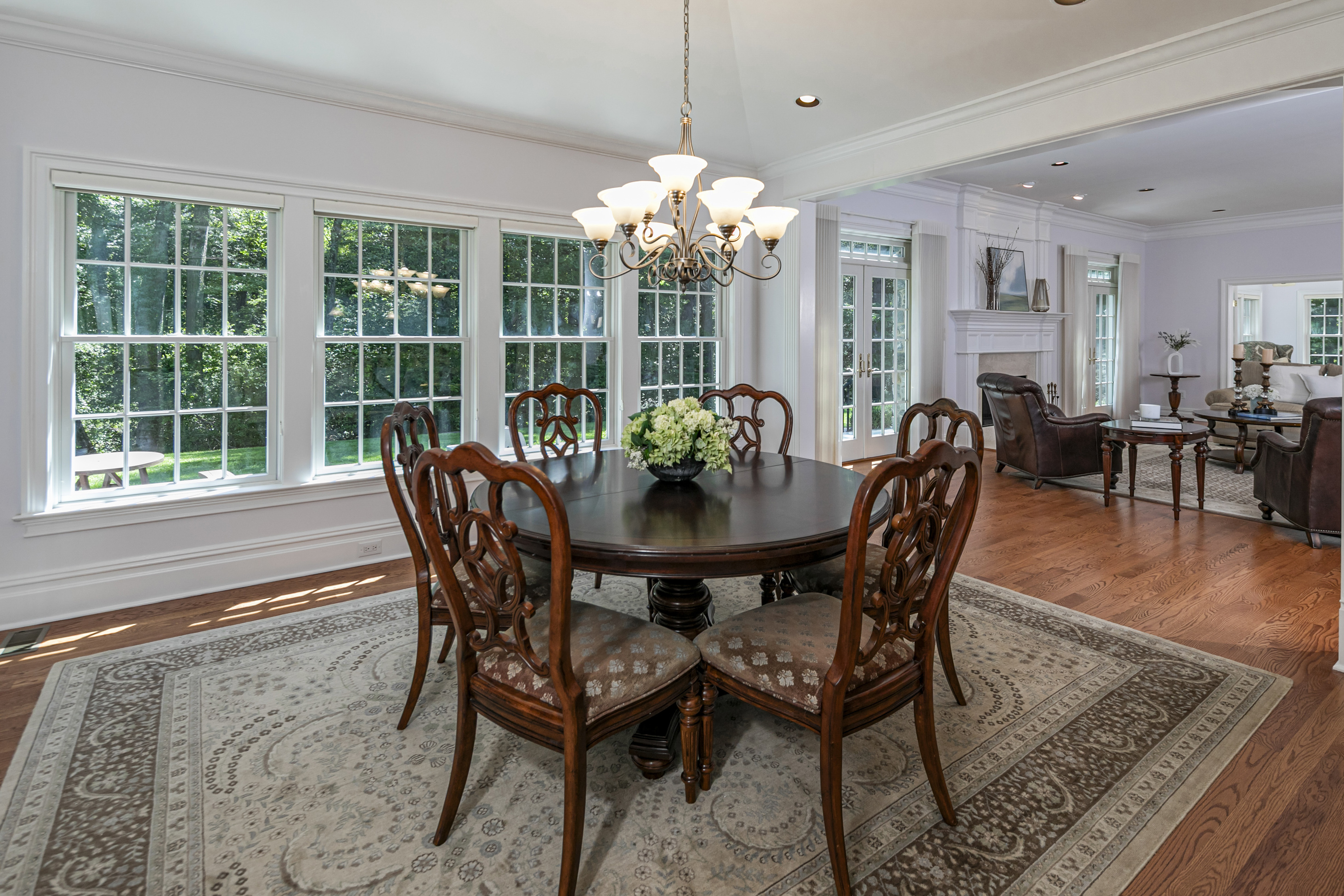  A Custom Home That Knows How to Host - 物件實景