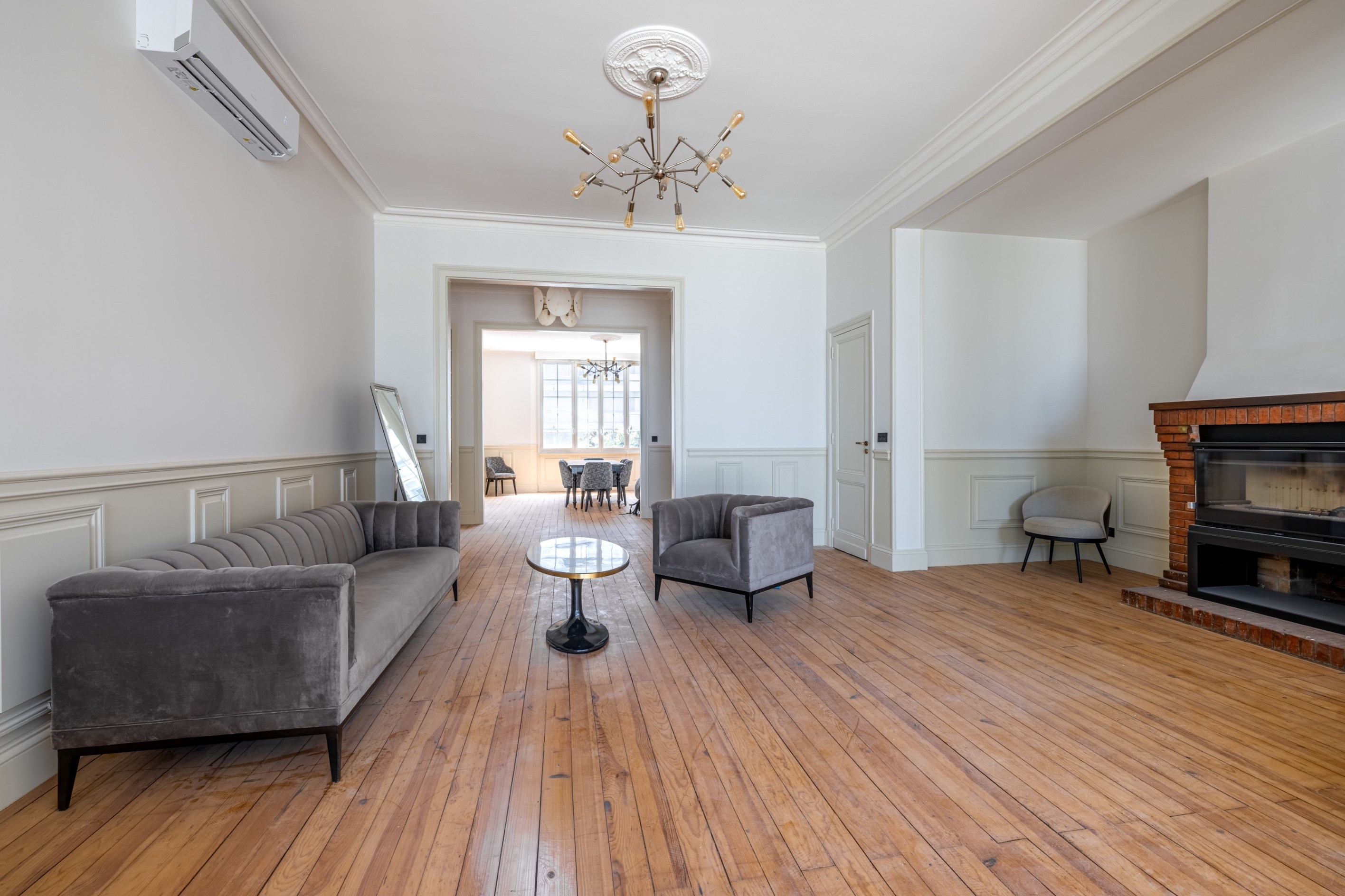  EXCEPTIONAL WATERFRONT ESTATE ENHANCED BY AN OUTSTANDING RENOVATION - 物件實景