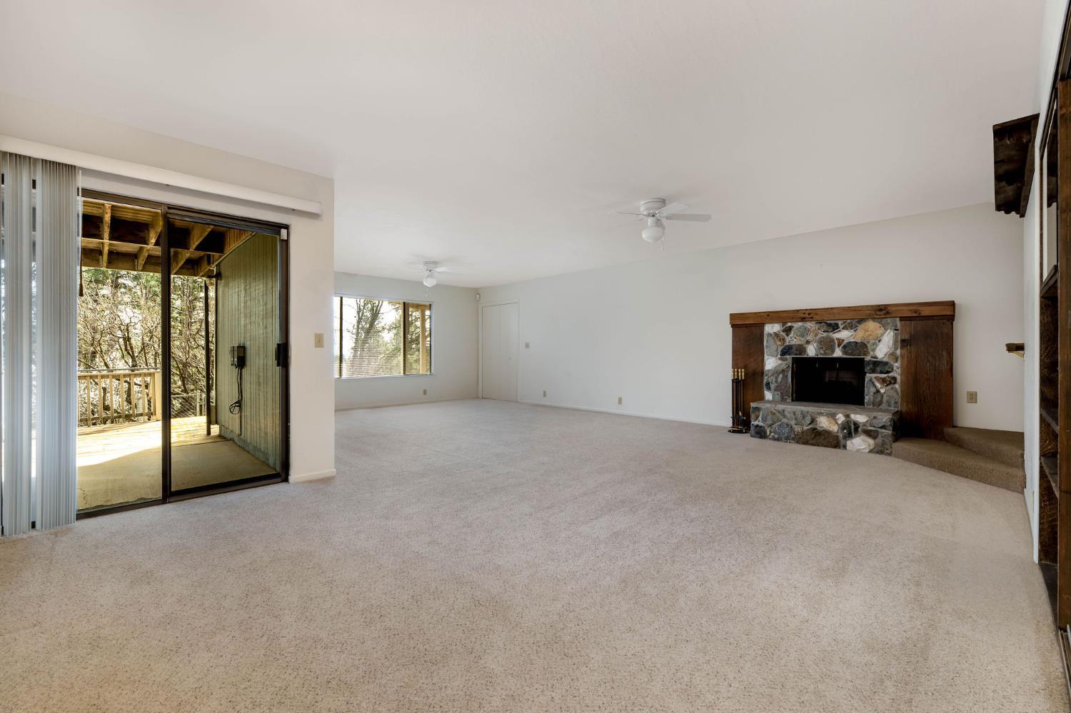 Grass Valley, California, 95949, United States, 4 Bedrooms Bedrooms, ,4 BathroomsBathrooms,Residential,For Sale,2015121