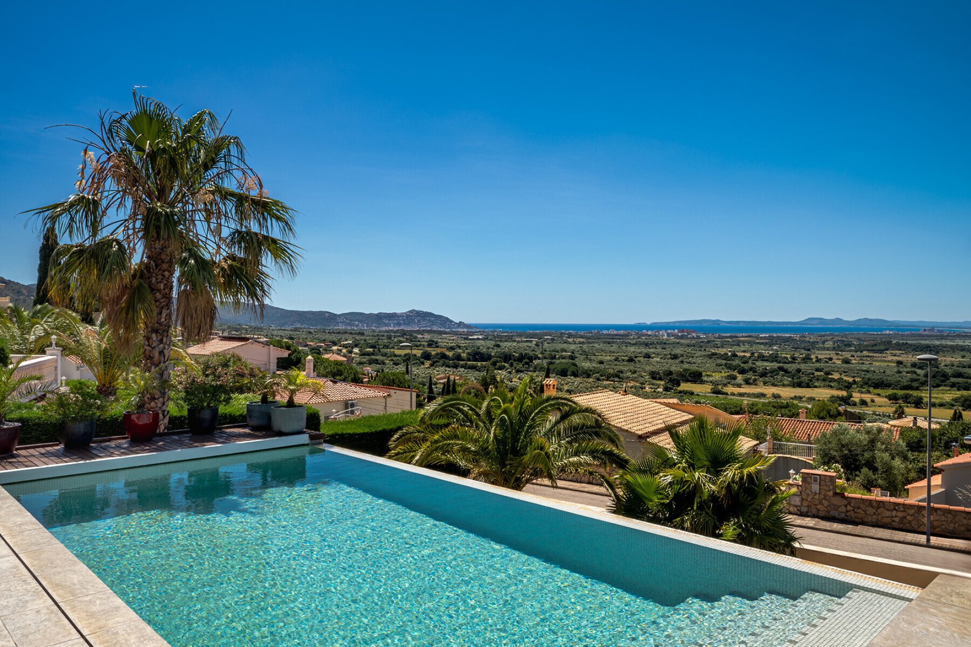  Exclusive villa with panoramic views and a south-facing orientation - 物件實景