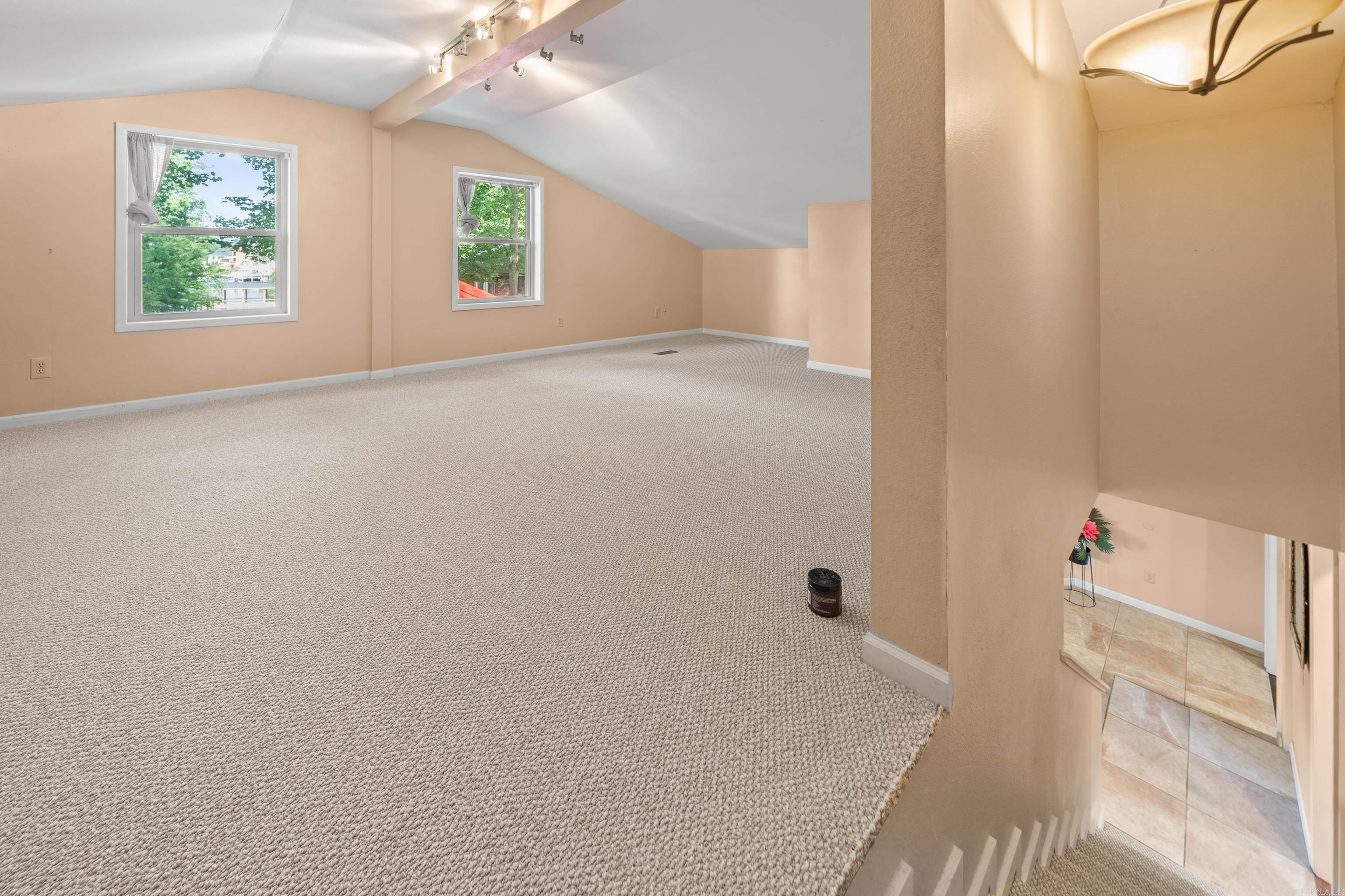 Hot Springs, Arkansas, 71913, United States, 8 Bedrooms Bedrooms, ,6 BathroomsBathrooms,Residential,For Sale,1982872