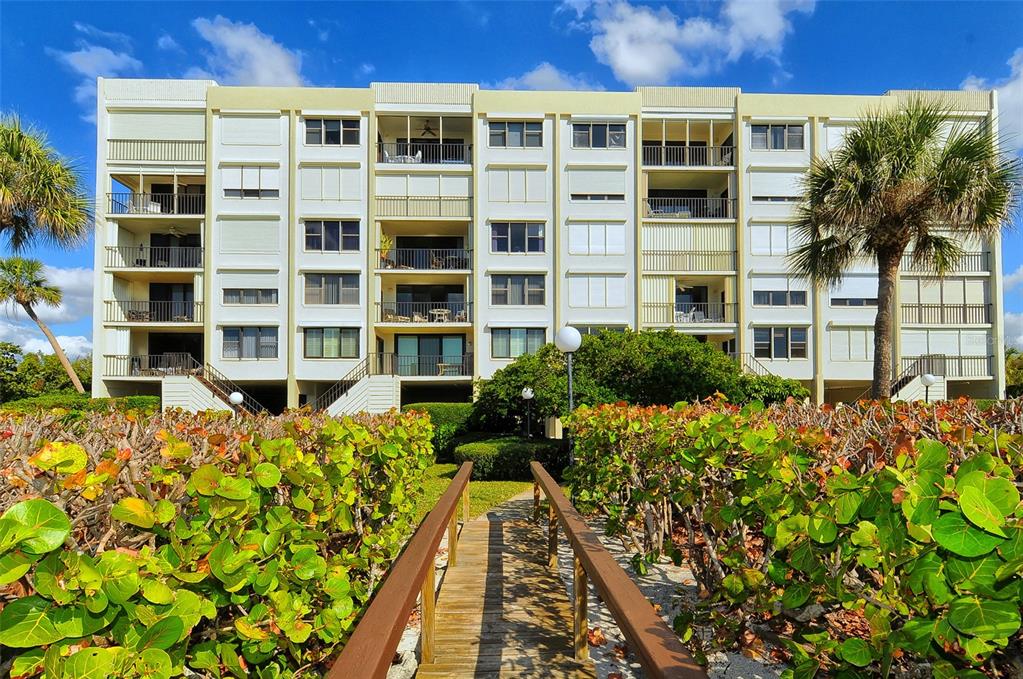 Longboat Key, Florida, 34228, United States, 3 Bedrooms Bedrooms, ,2 BathroomsBathrooms,Residential,For Sale,1793639