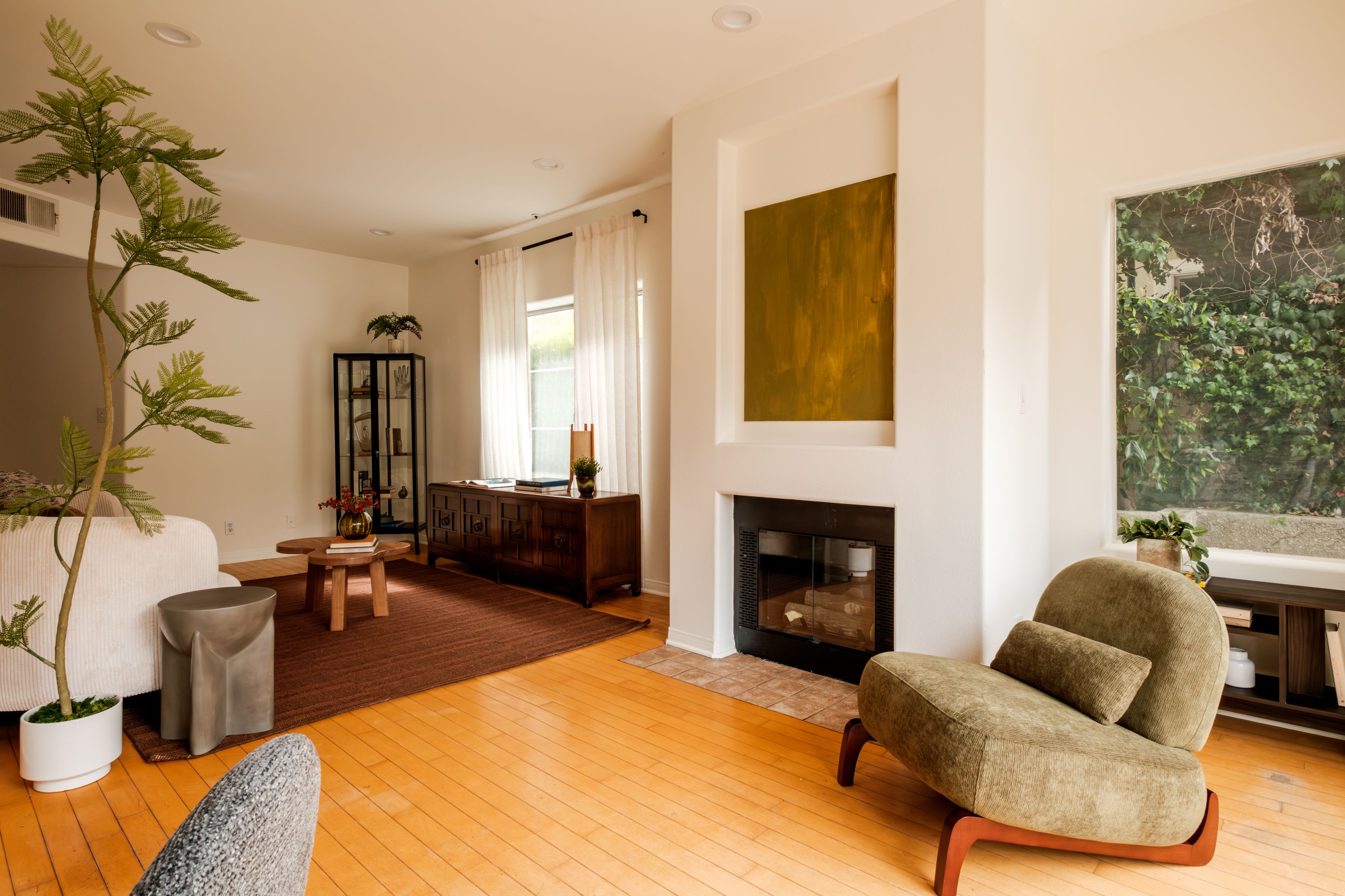  11920 Goshen Ave - 物件實景