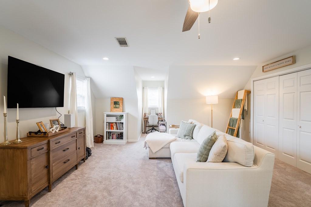 CHATSWORTH, Georgia, 30705, United States, 3 Bedrooms Bedrooms, ,3 BathroomsBathrooms,Residential,For Sale,1965219