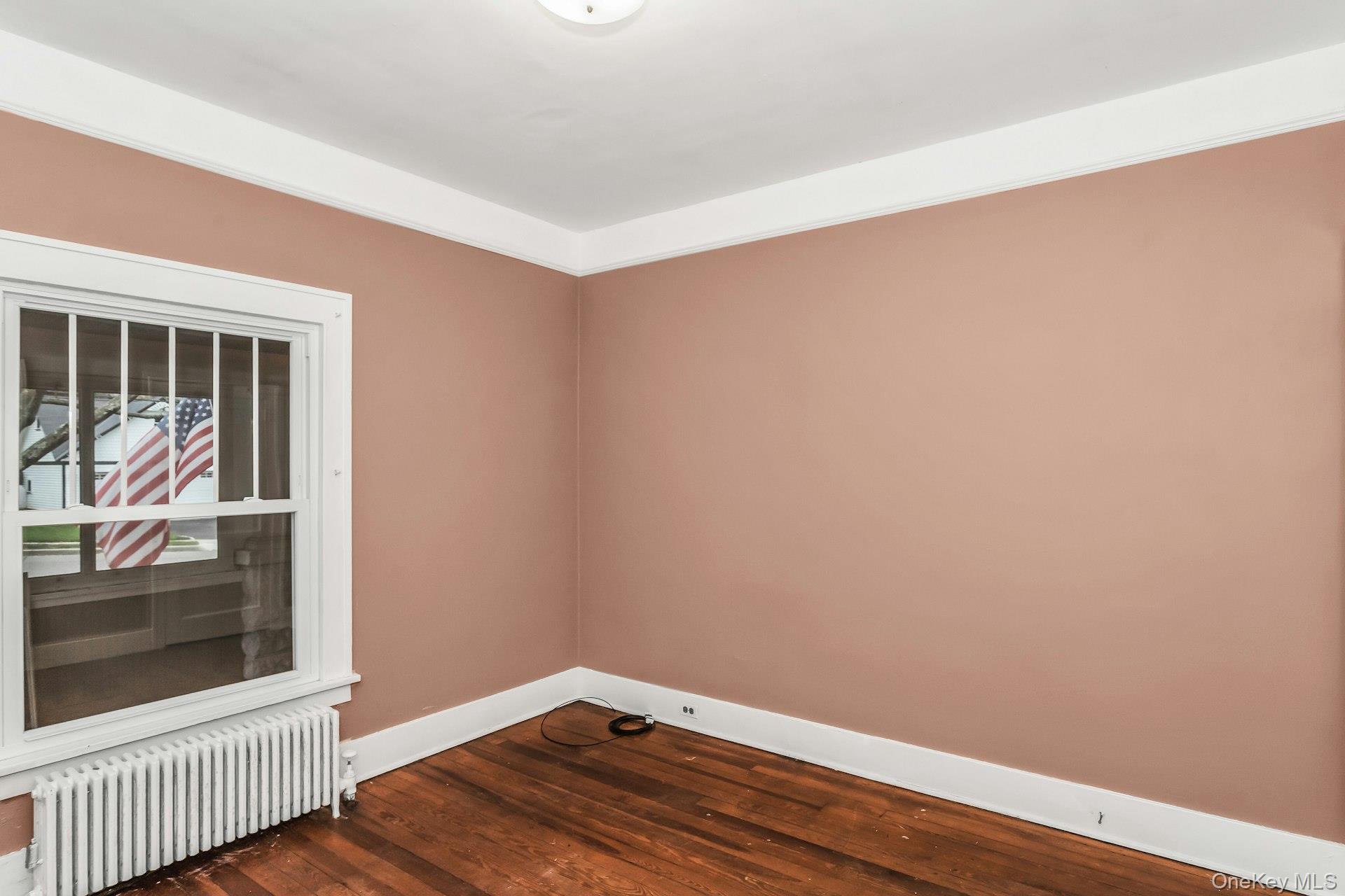 Northport, New York, 11768, United States, 2 Bedrooms Bedrooms, ,1 BathroomBathrooms,Residential,For Sale,1987614