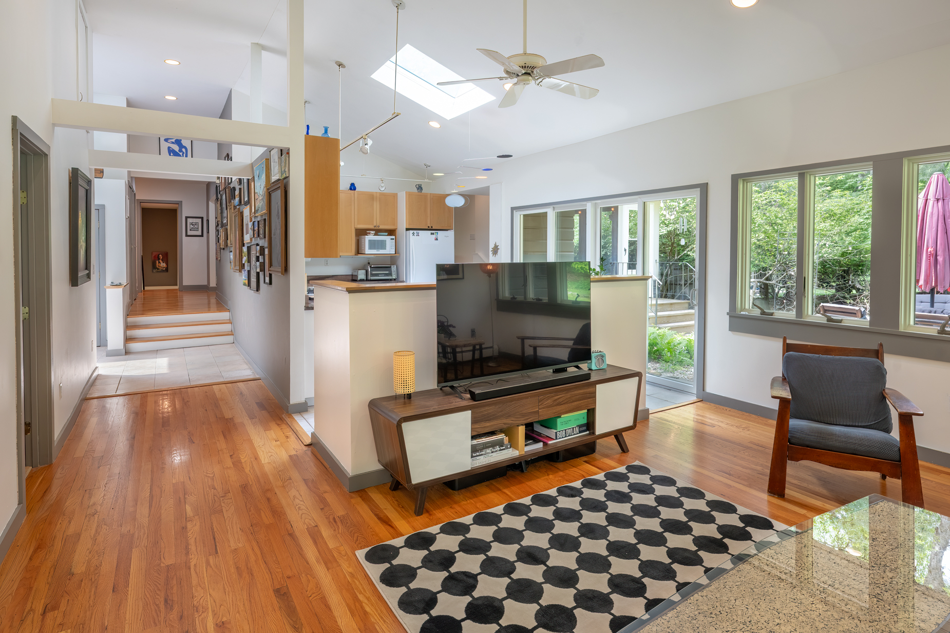  Hickory Hill Mid-Century Modern - 物件實景