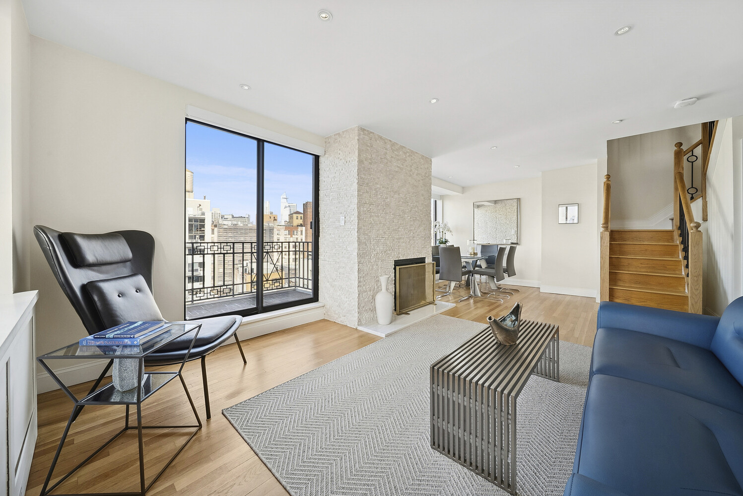 New York City, New York, 10014, United States, 2 Bedrooms Bedrooms, ,3 BathroomsBathrooms,Residential,For Sale,2000842