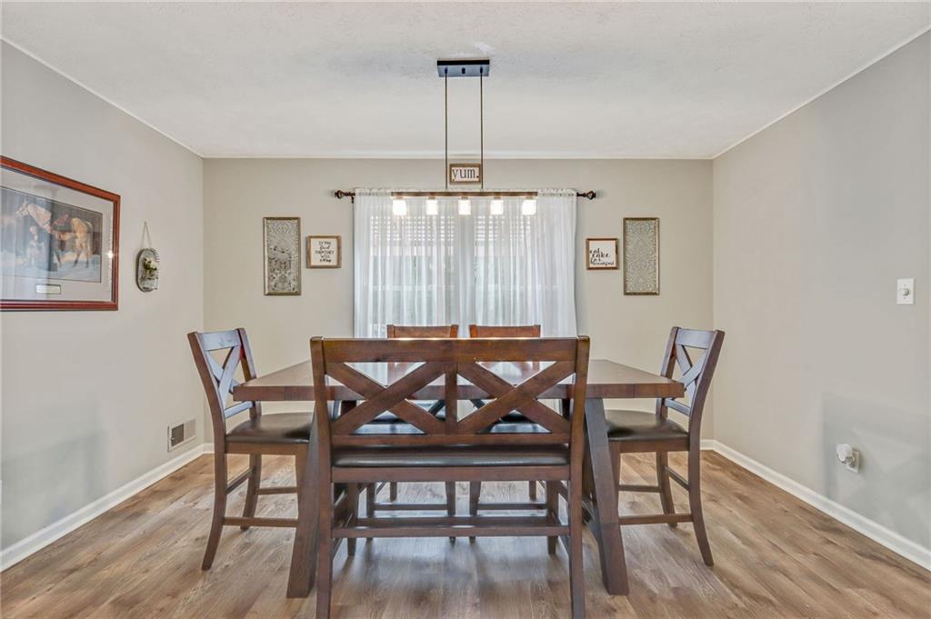 Smyrna, Georgia, 30080, United States, 3 Bedrooms Bedrooms, ,3 BathroomsBathrooms,Residential,For Sale,1983816