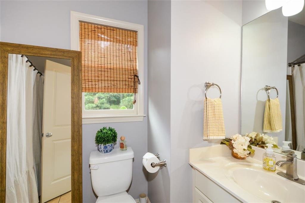 Canton, Georgia, 30114, United States, 4 Bedrooms Bedrooms, ,3 BathroomsBathrooms,Residential,For Sale,1911394